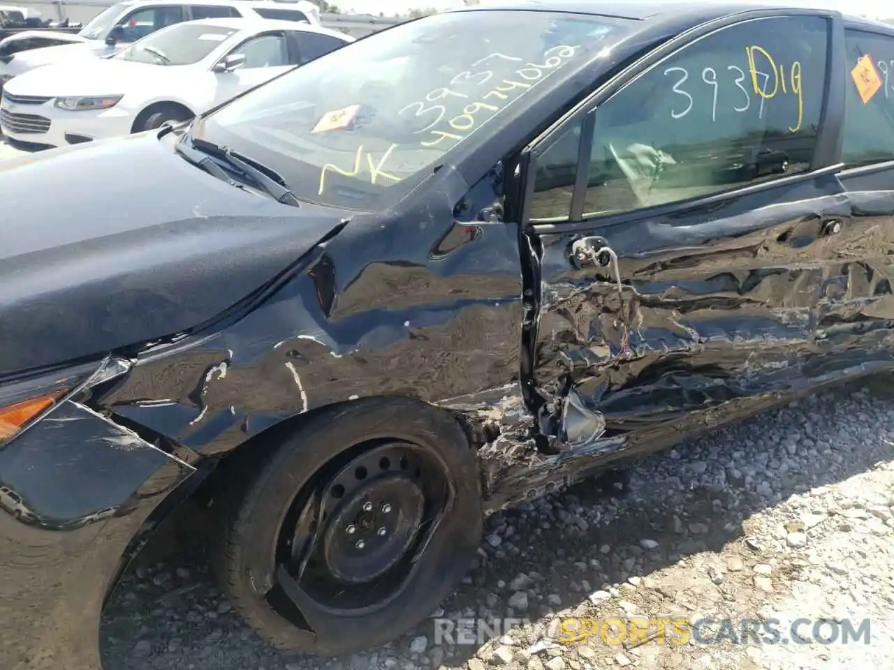 9 Photograph of a damaged car JTDEPRAE6LJ000566 TOYOTA COROLLA 2020