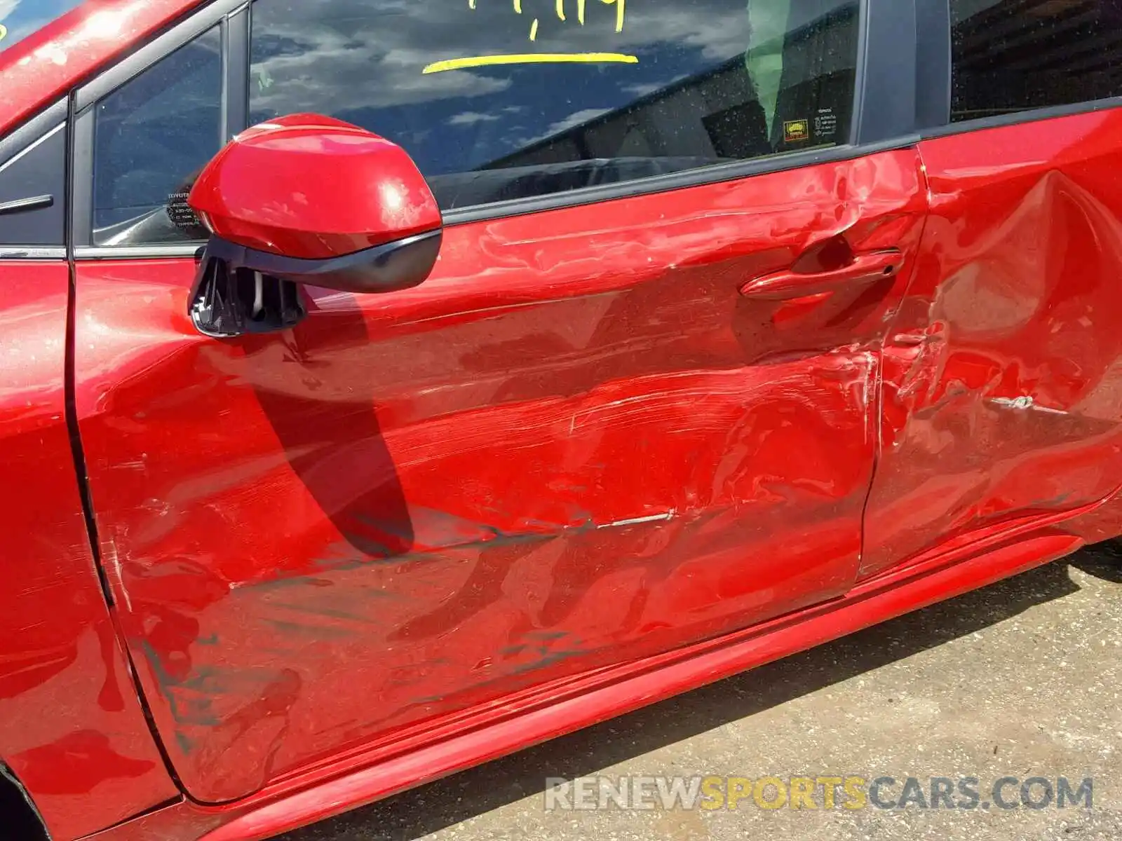 9 Photograph of a damaged car JTDEPRAE6LJ000728 TOYOTA COROLLA 2020