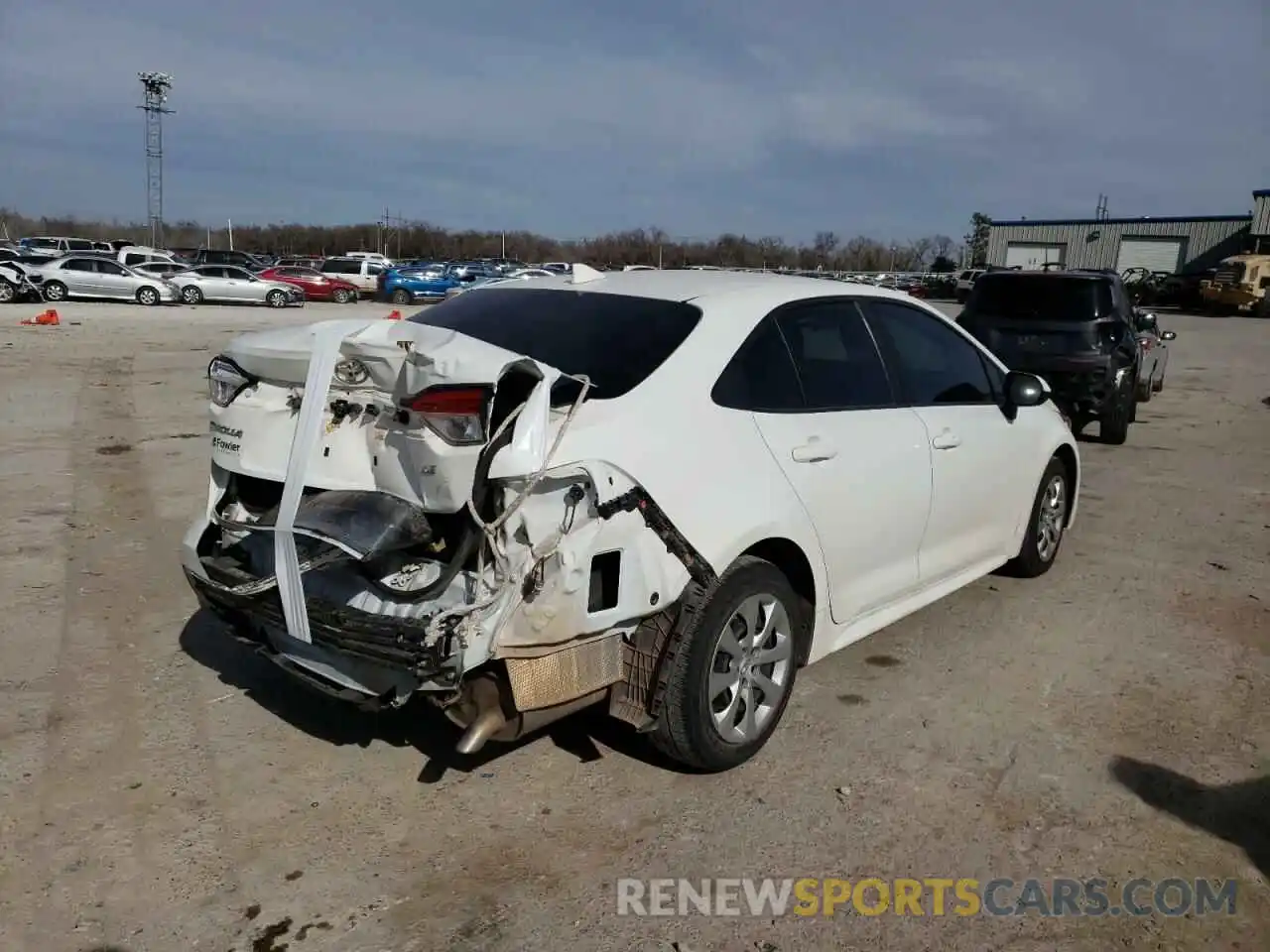 4 Photograph of a damaged car JTDEPRAE6LJ000941 TOYOTA COROLLA 2020