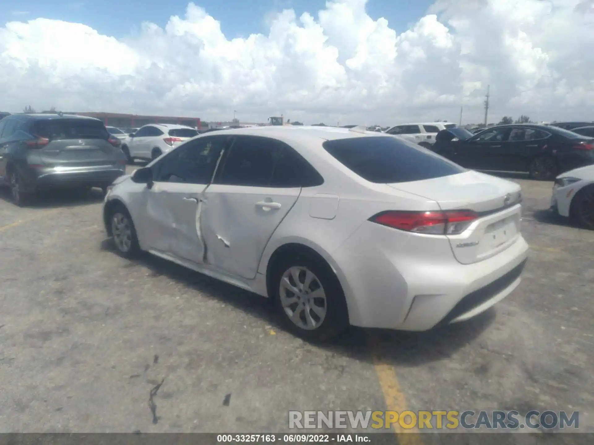 3 Photograph of a damaged car JTDEPRAE6LJ005427 TOYOTA COROLLA 2020