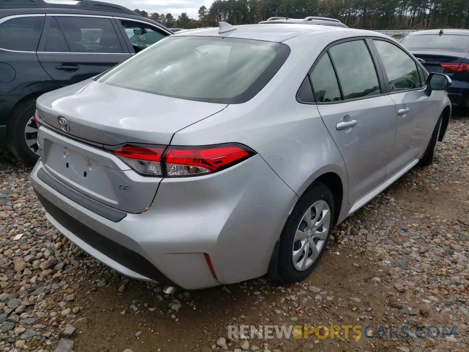 4 Photograph of a damaged car JTDEPRAE6LJ006352 TOYOTA COROLLA 2020