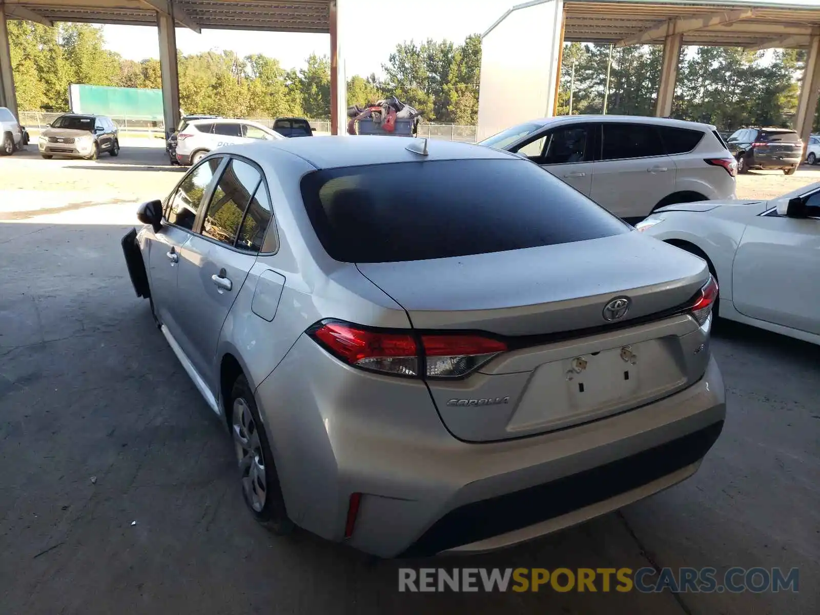 3 Photograph of a damaged car JTDEPRAE6LJ008747 TOYOTA COROLLA 2020