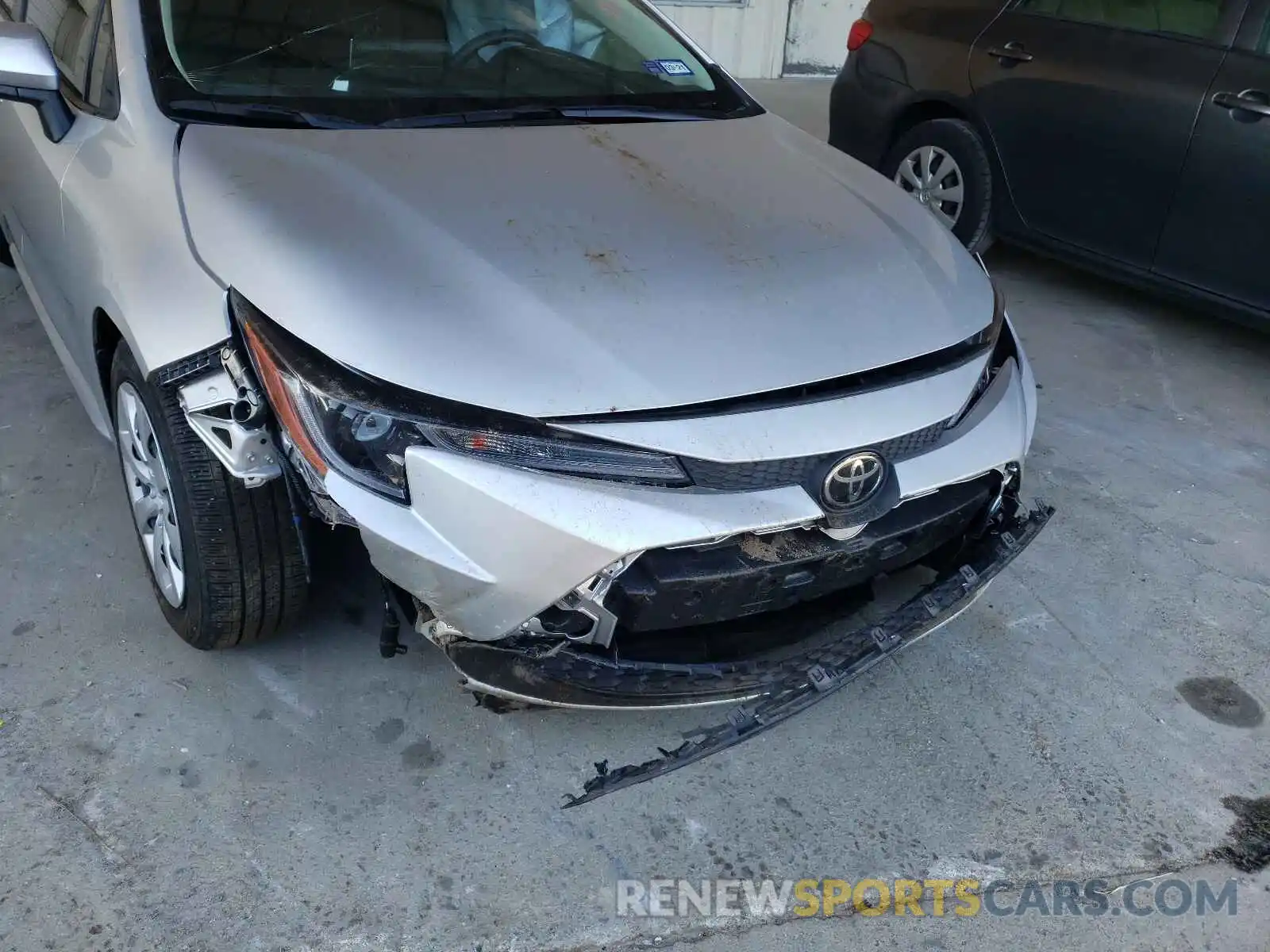 9 Photograph of a damaged car JTDEPRAE6LJ008747 TOYOTA COROLLA 2020