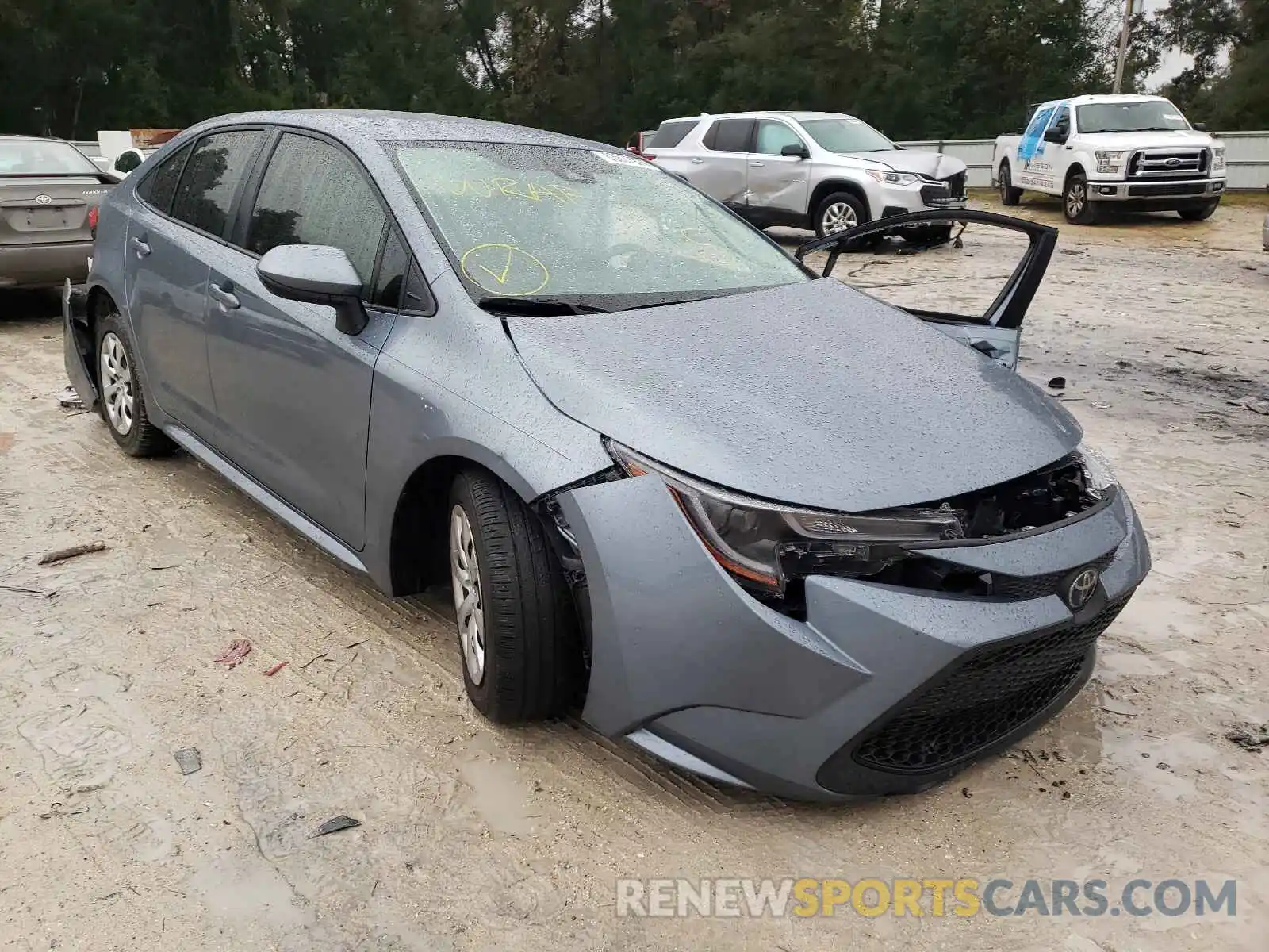 1 Photograph of a damaged car JTDEPRAE6LJ009915 TOYOTA COROLLA 2020