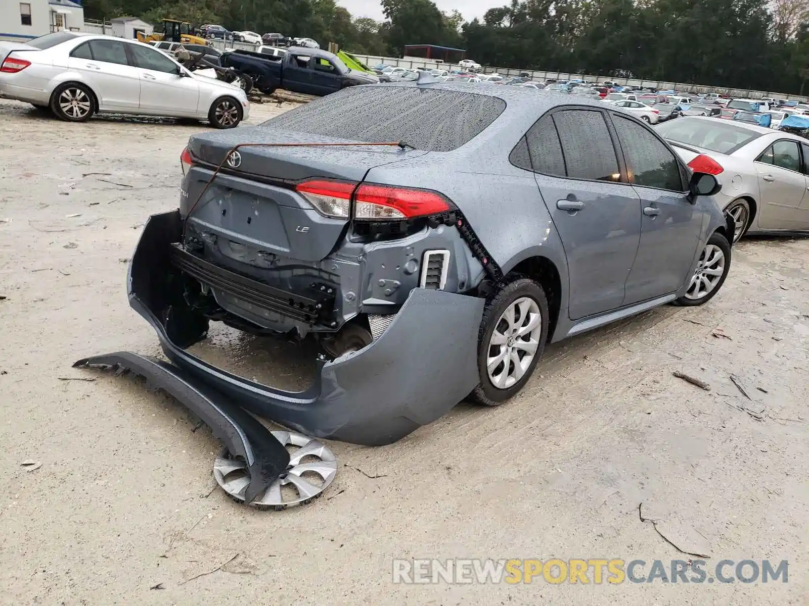 4 Photograph of a damaged car JTDEPRAE6LJ009915 TOYOTA COROLLA 2020