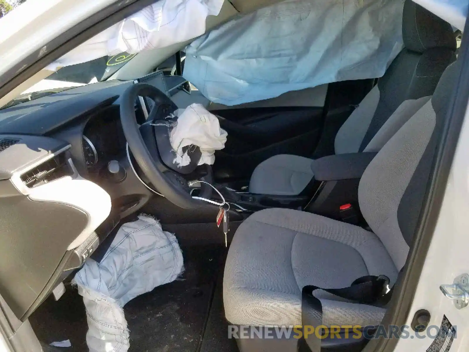 5 Photograph of a damaged car JTDEPRAE6LJ010028 TOYOTA COROLLA 2020