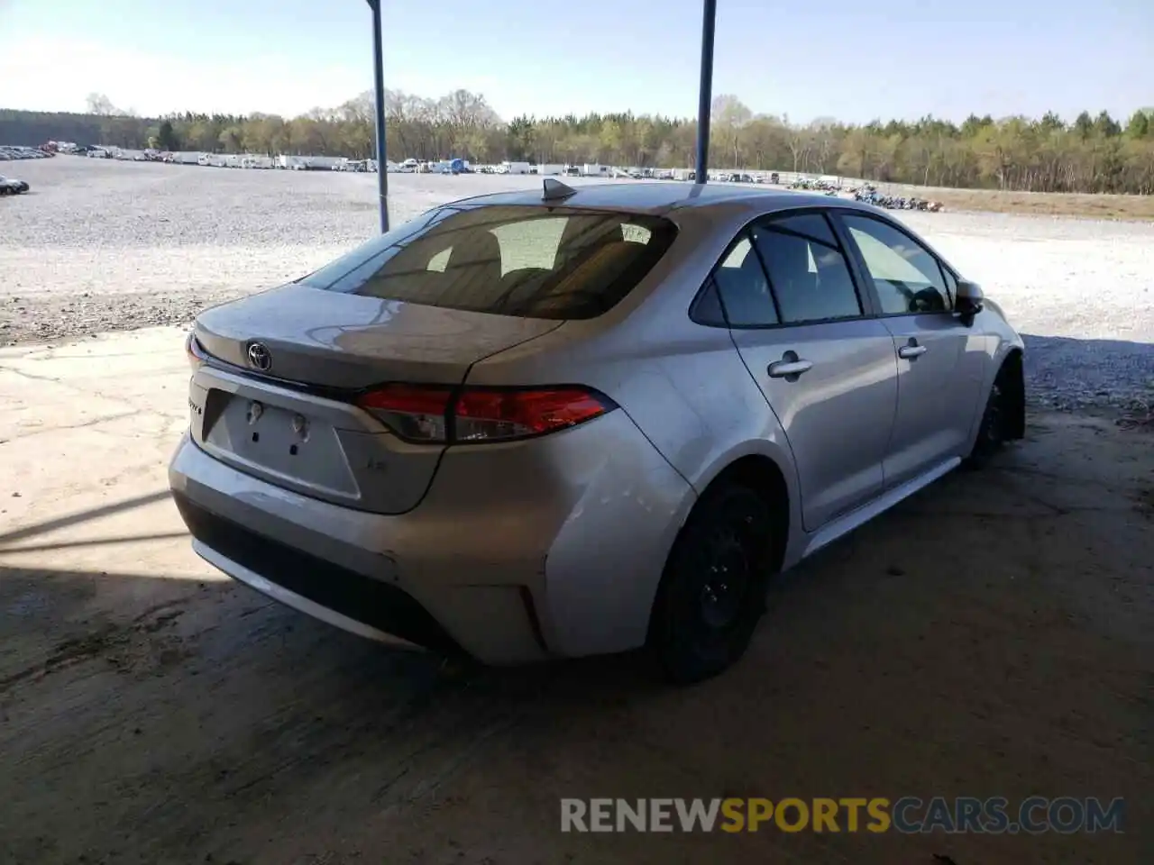 4 Photograph of a damaged car JTDEPRAE6LJ013057 TOYOTA COROLLA 2020