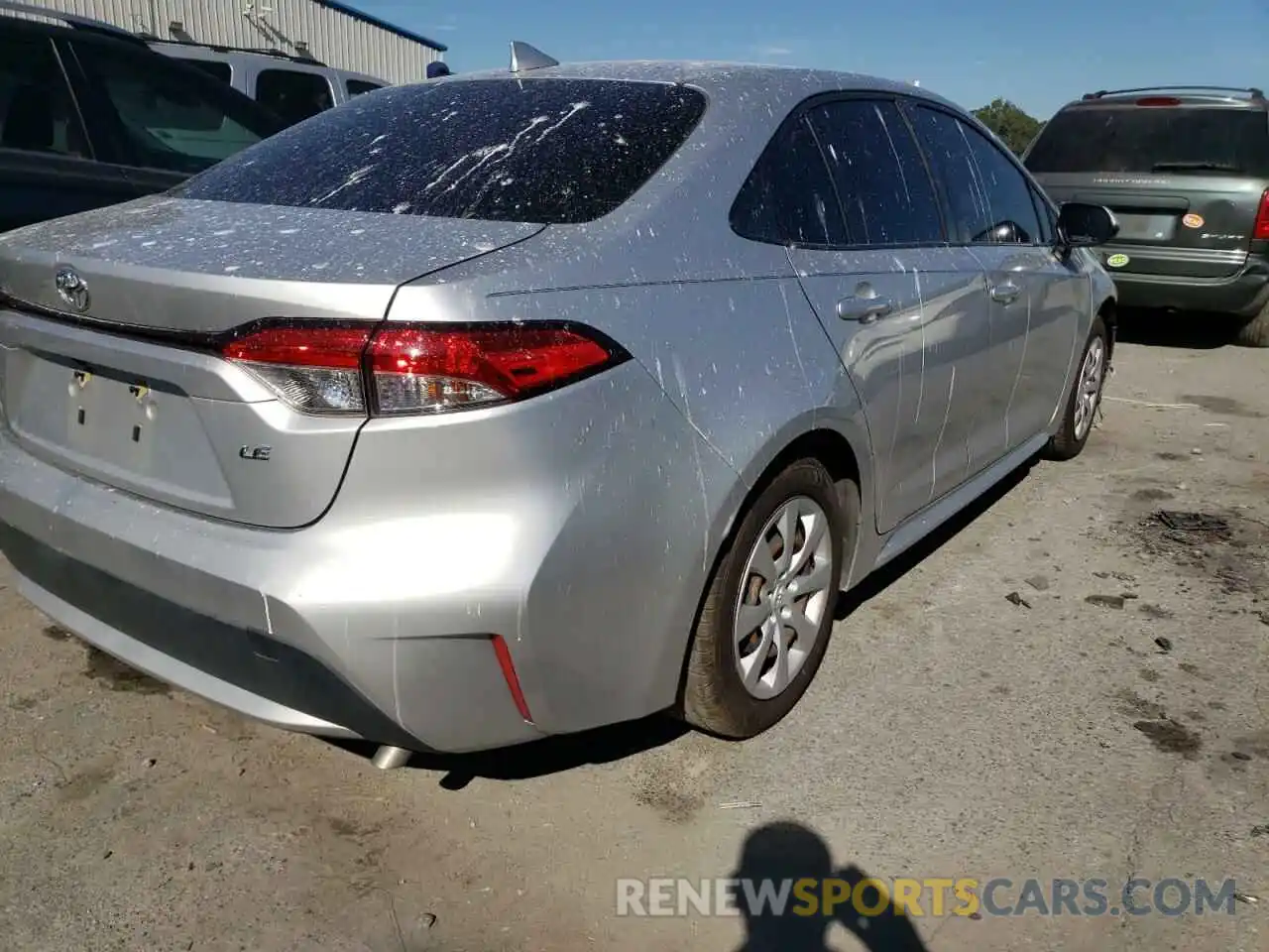 4 Photograph of a damaged car JTDEPRAE6LJ013673 TOYOTA COROLLA 2020