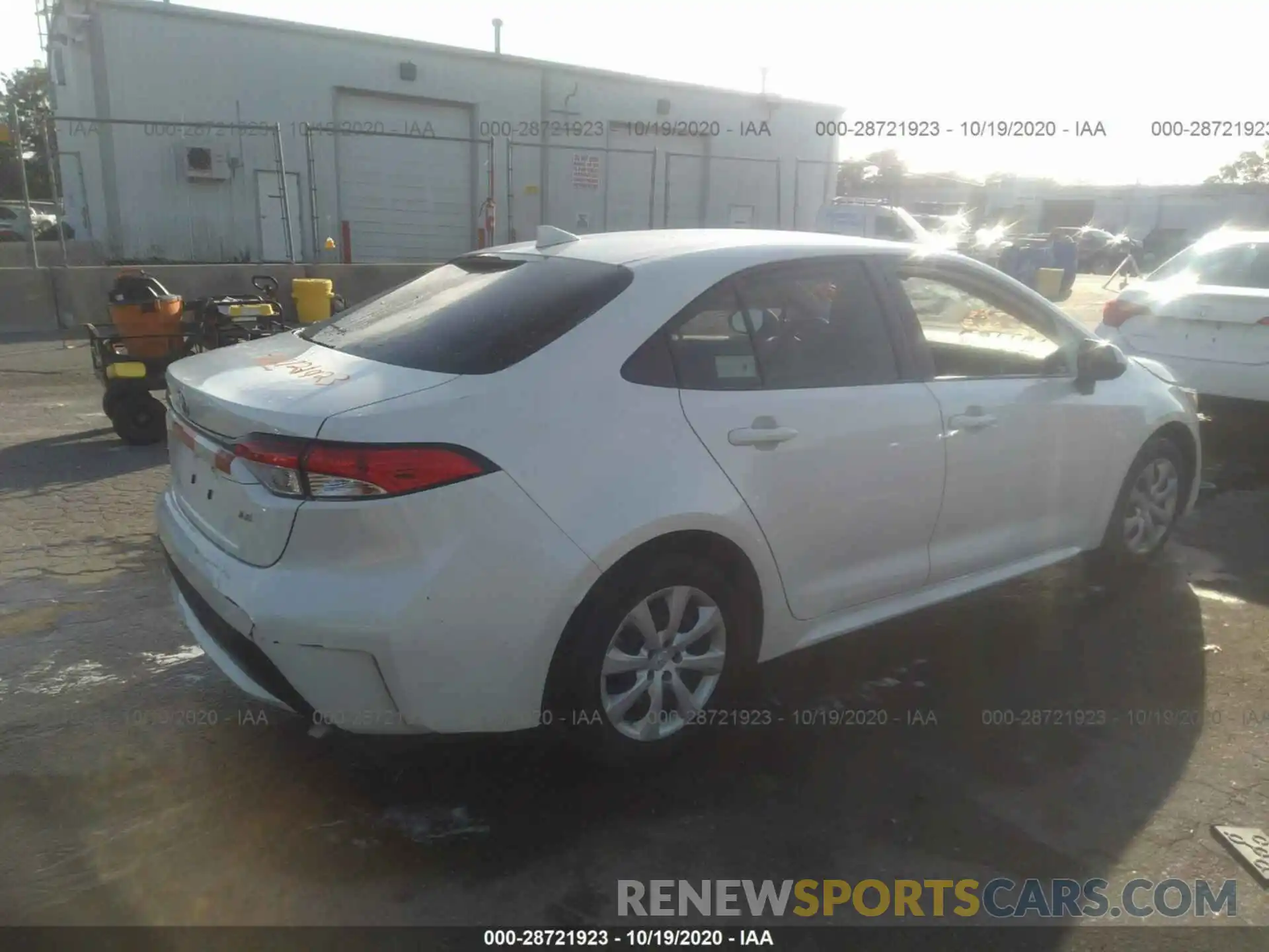 4 Photograph of a damaged car JTDEPRAE6LJ014404 TOYOTA COROLLA 2020