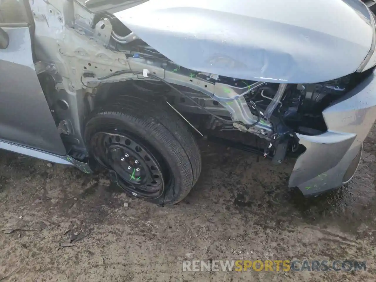 9 Photograph of a damaged car JTDEPRAE6LJ015522 TOYOTA COROLLA 2020