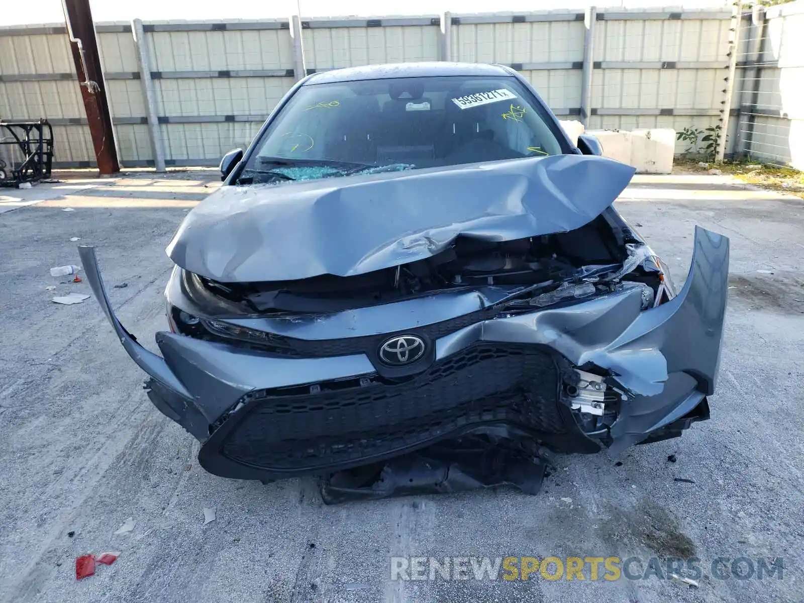 9 Photograph of a damaged car JTDEPRAE6LJ015648 TOYOTA COROLLA 2020