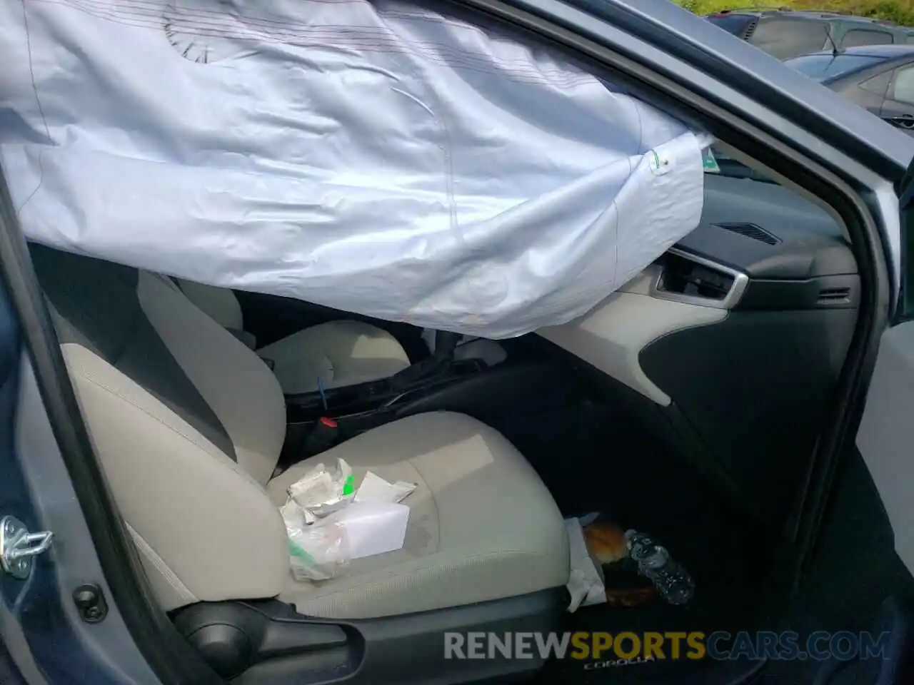 5 Photograph of a damaged car JTDEPRAE6LJ016119 TOYOTA COROLLA 2020