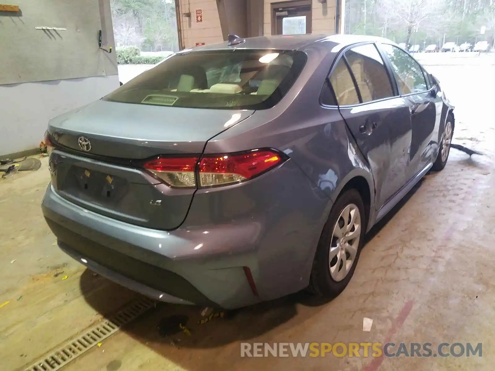 4 Photograph of a damaged car JTDEPRAE6LJ017562 TOYOTA COROLLA 2020