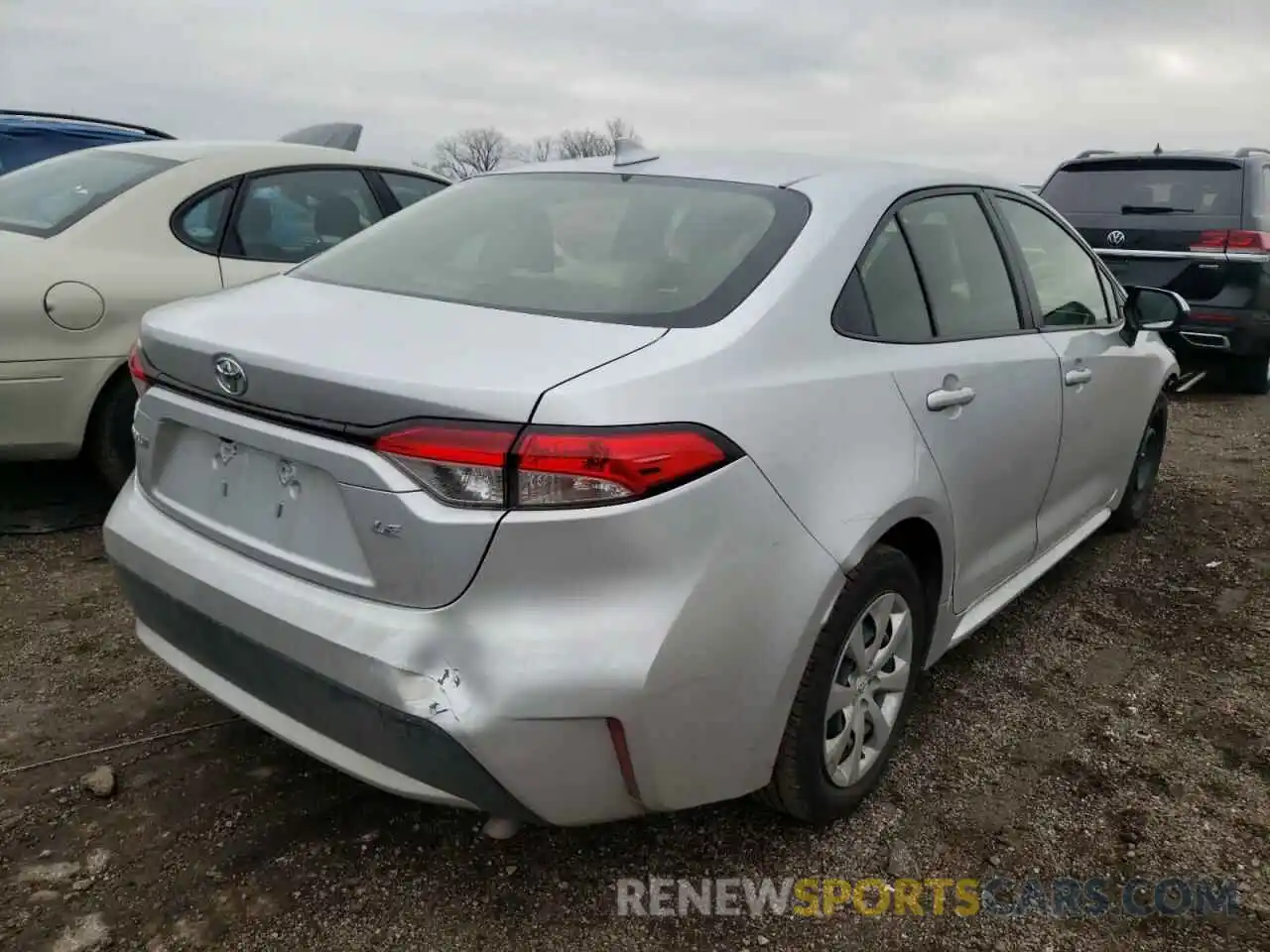 4 Photograph of a damaged car JTDEPRAE6LJ018064 TOYOTA COROLLA 2020