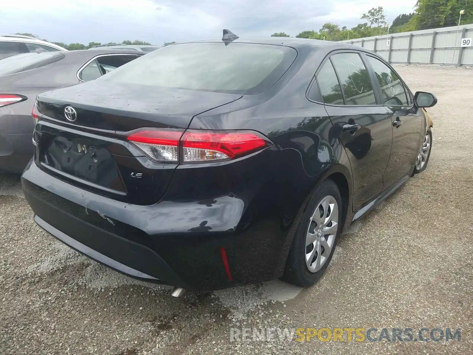 4 Photograph of a damaged car JTDEPRAE6LJ018971 TOYOTA COROLLA 2020