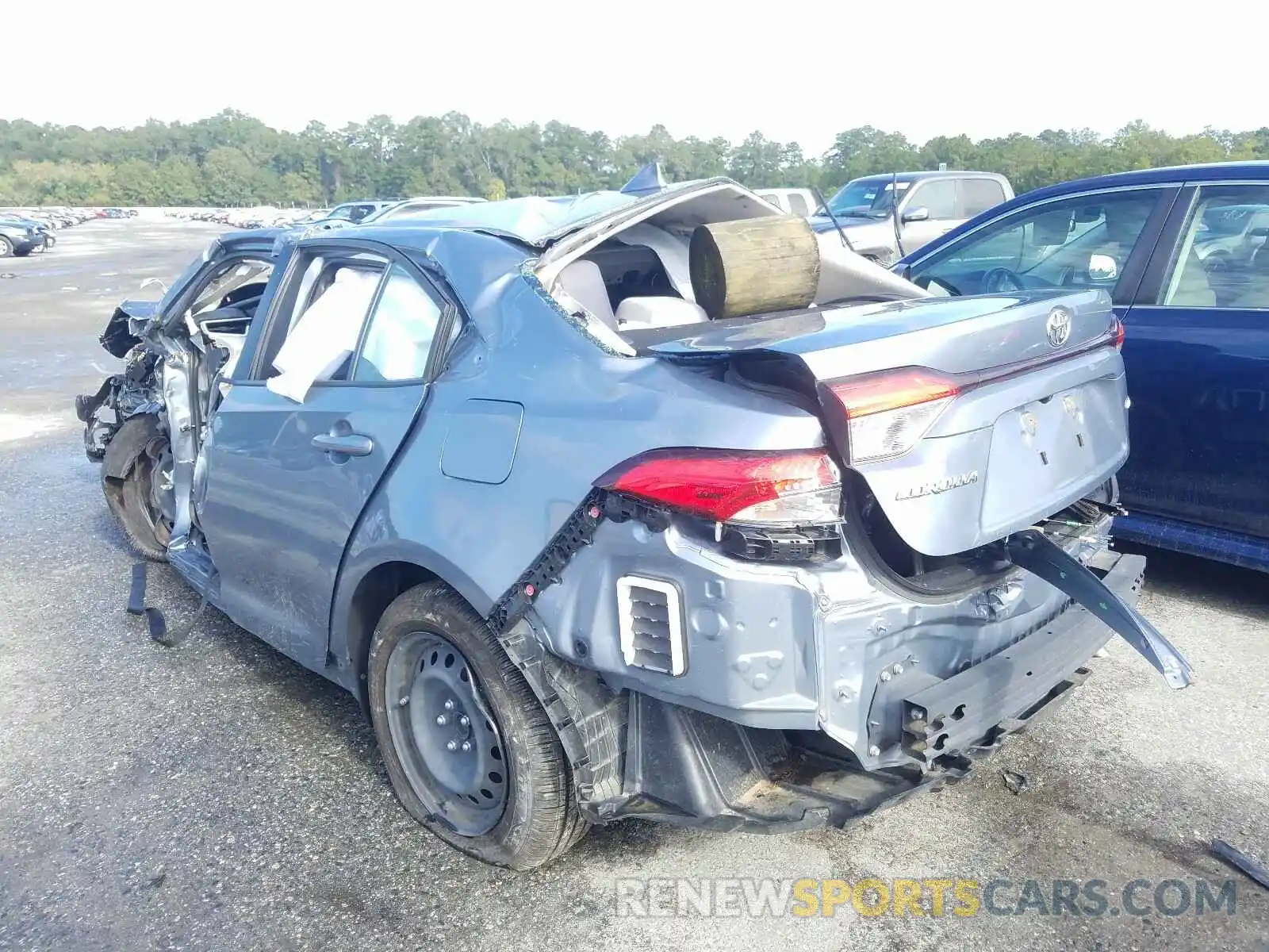 3 Photograph of a damaged car JTDEPRAE6LJ019361 TOYOTA COROLLA 2020