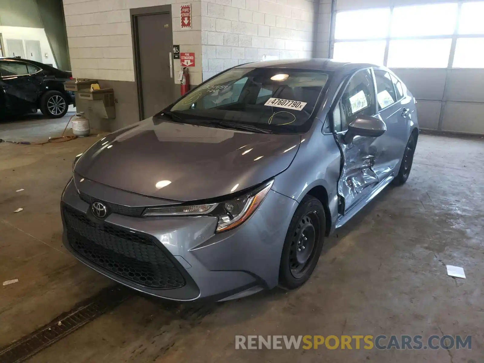 2 Photograph of a damaged car JTDEPRAE6LJ020347 TOYOTA COROLLA 2020