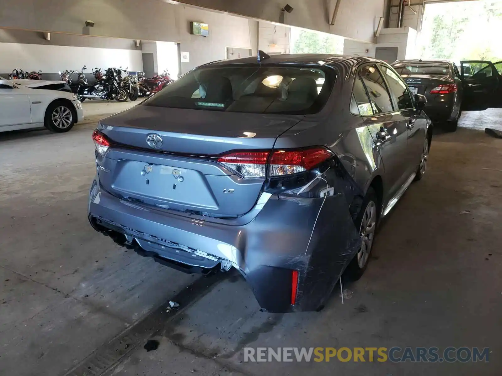 4 Photograph of a damaged car JTDEPRAE6LJ020347 TOYOTA COROLLA 2020