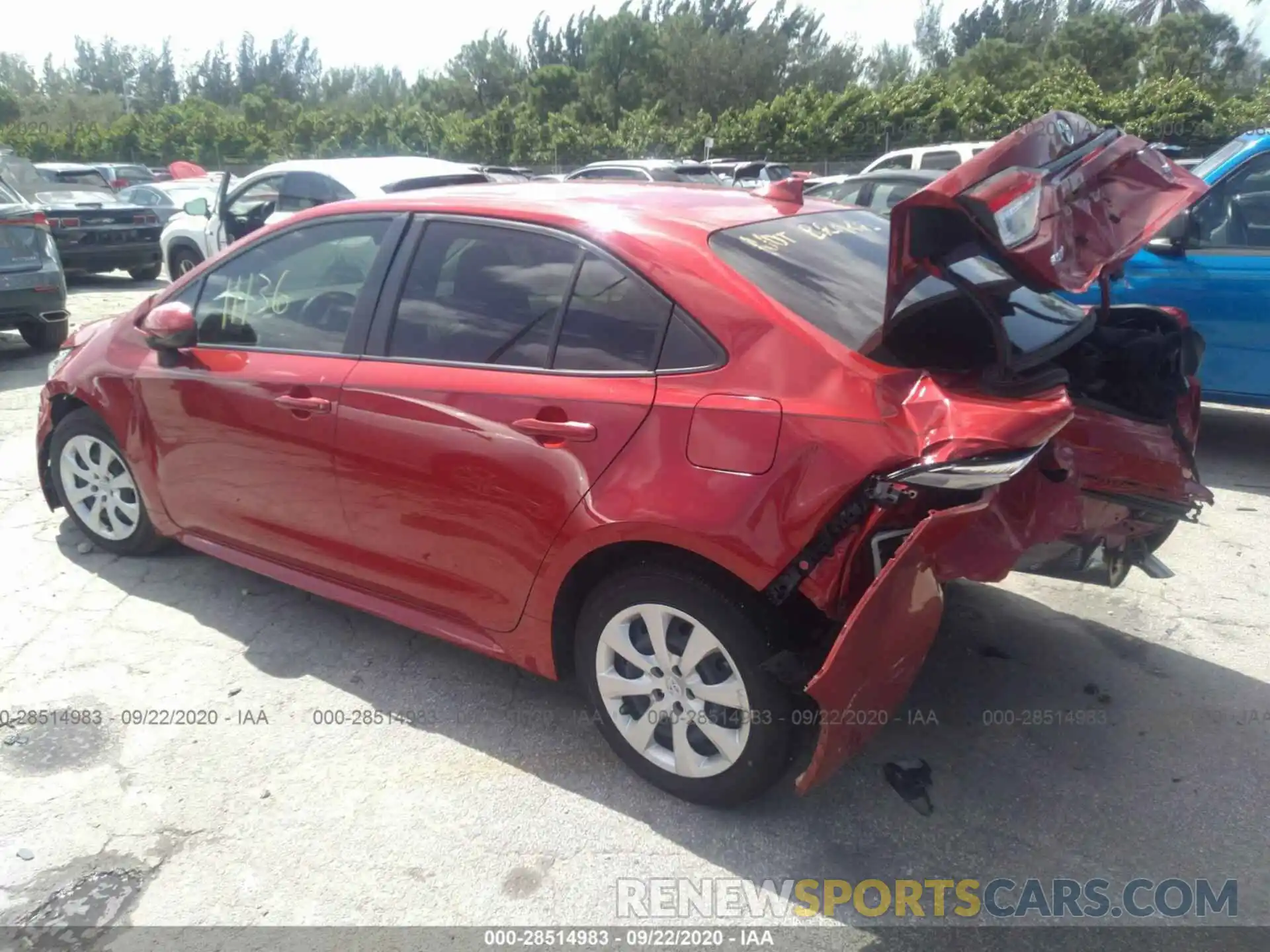 3 Photograph of a damaged car JTDEPRAE6LJ020512 TOYOTA COROLLA 2020