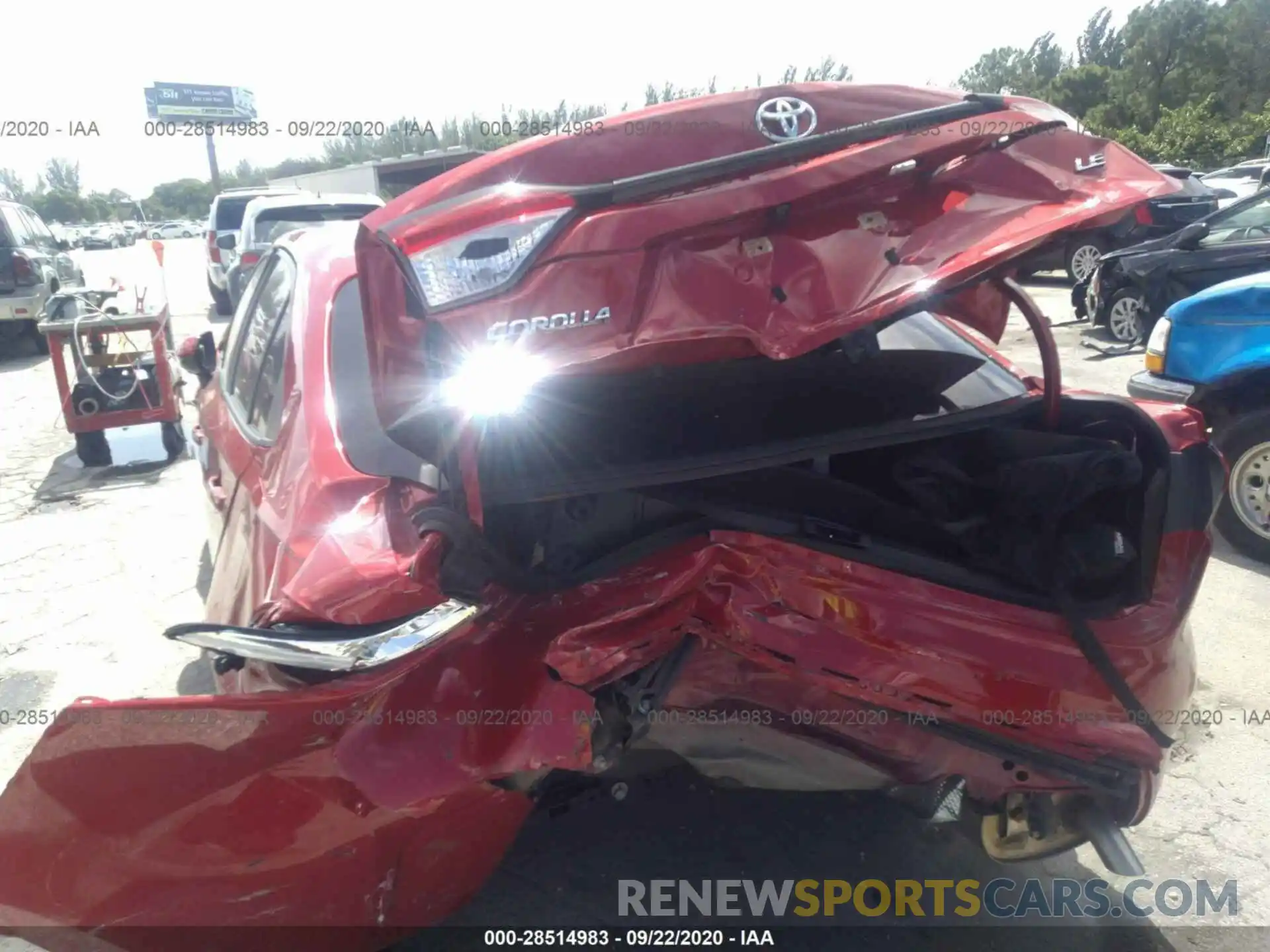 6 Photograph of a damaged car JTDEPRAE6LJ020512 TOYOTA COROLLA 2020