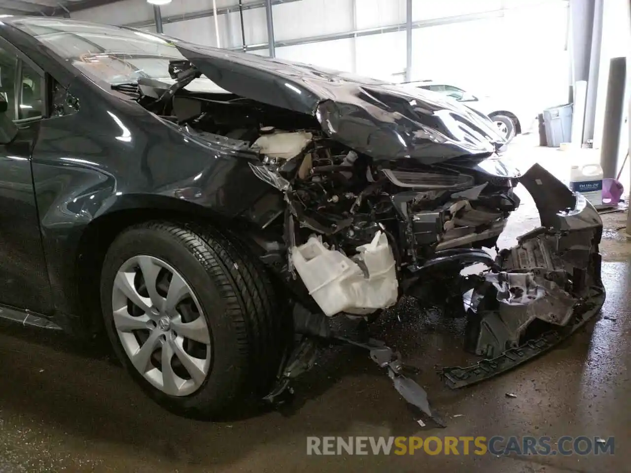 9 Photograph of a damaged car JTDEPRAE6LJ020719 TOYOTA COROLLA 2020