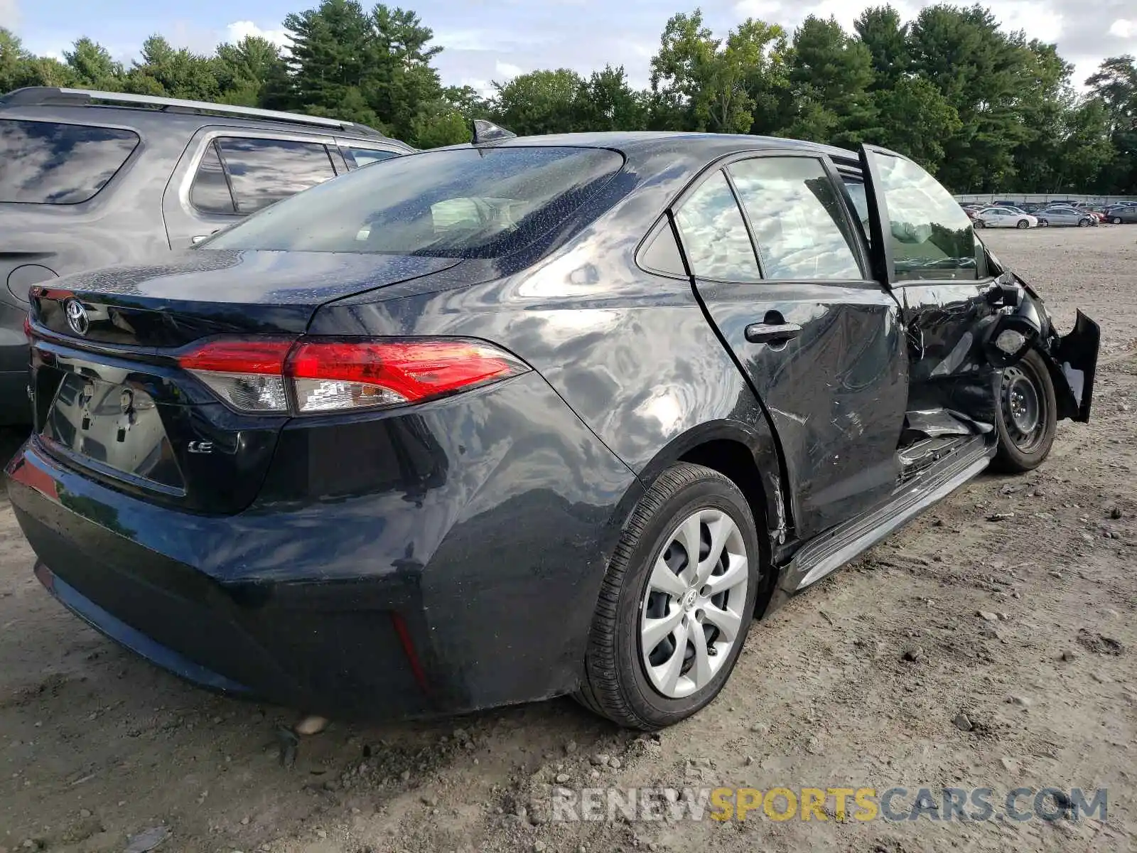 4 Photograph of a damaged car JTDEPRAE6LJ021160 TOYOTA COROLLA 2020