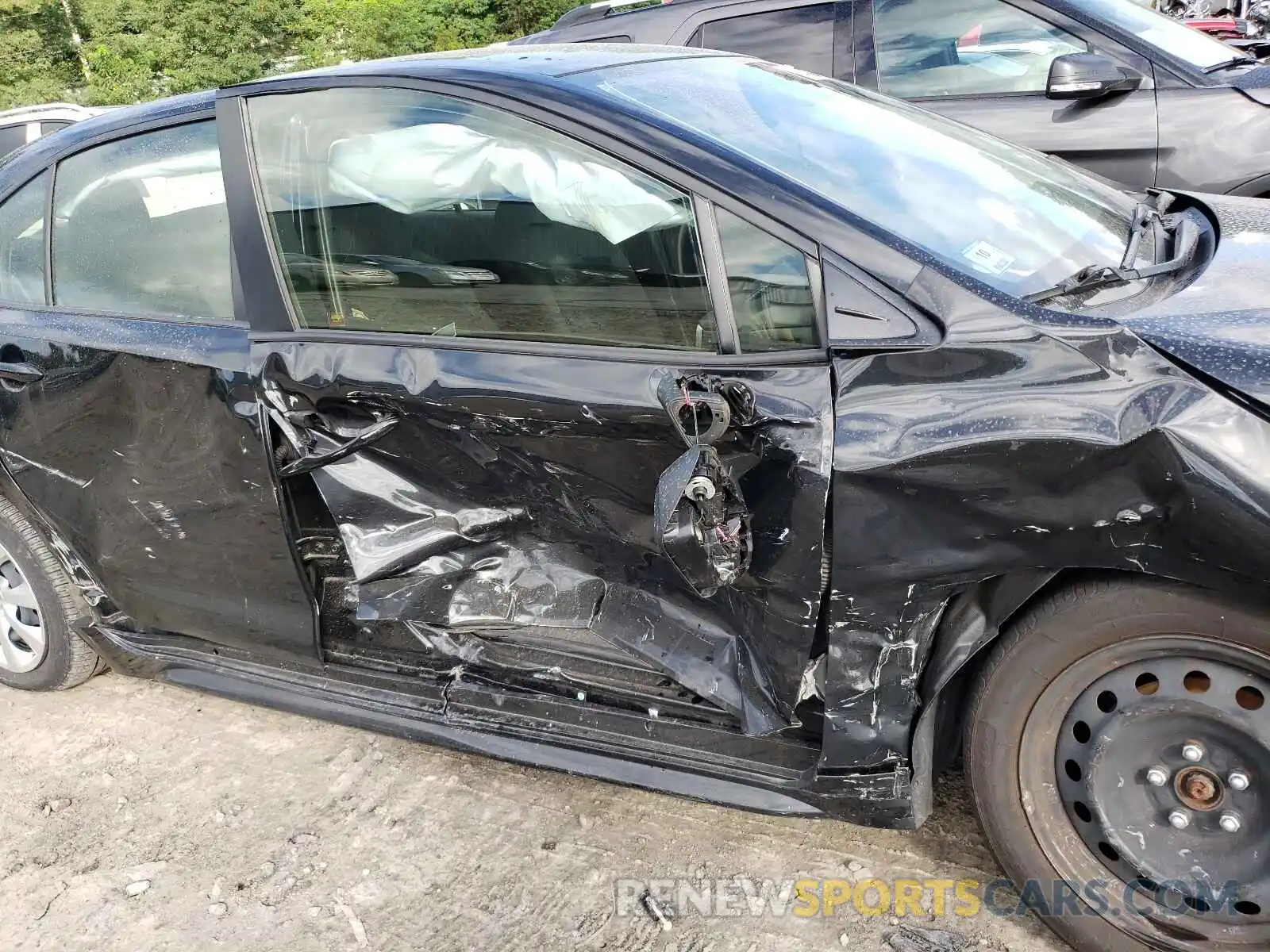 9 Photograph of a damaged car JTDEPRAE6LJ021160 TOYOTA COROLLA 2020