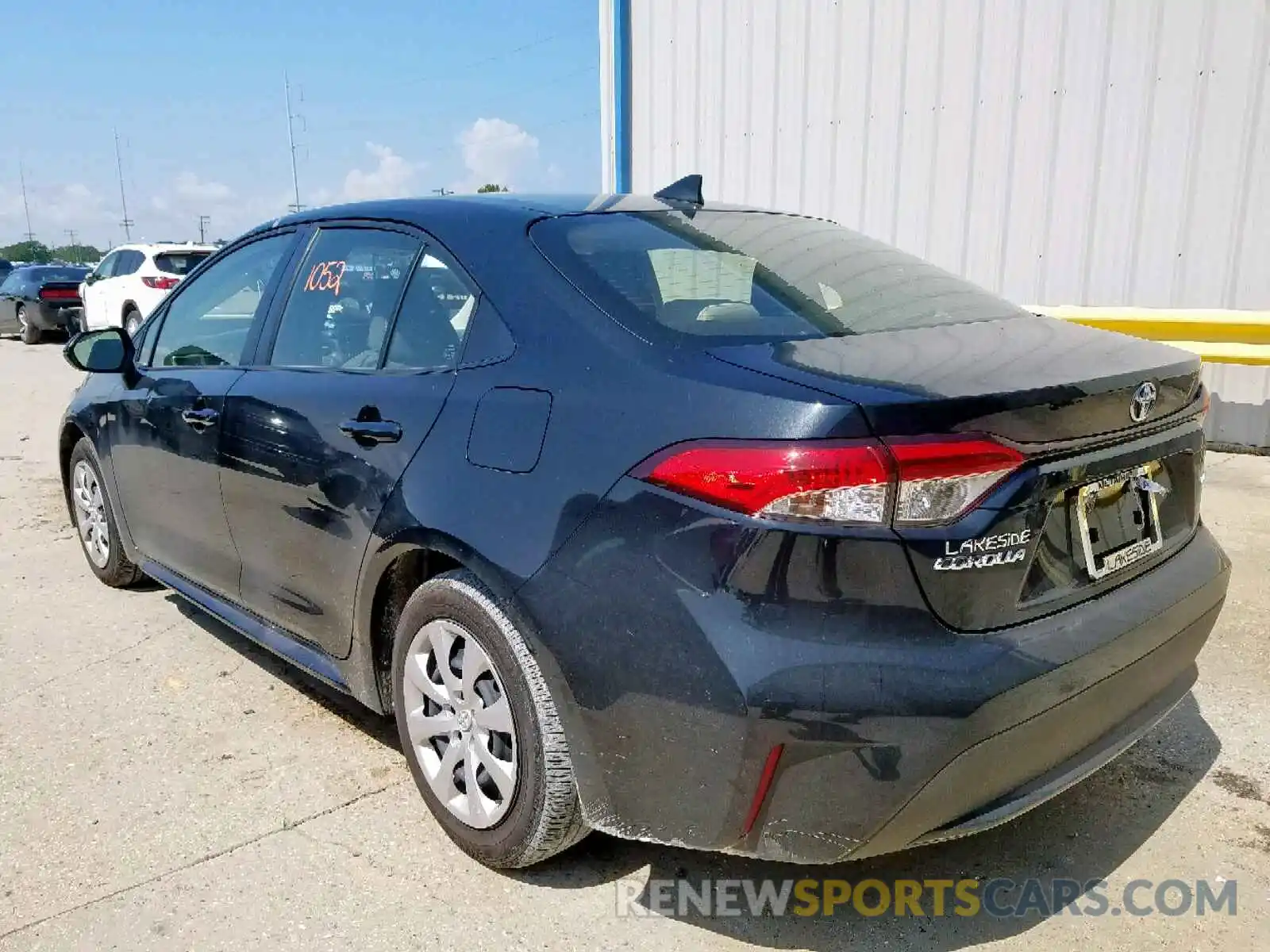 3 Photograph of a damaged car JTDEPRAE6LJ022339 TOYOTA COROLLA 2020