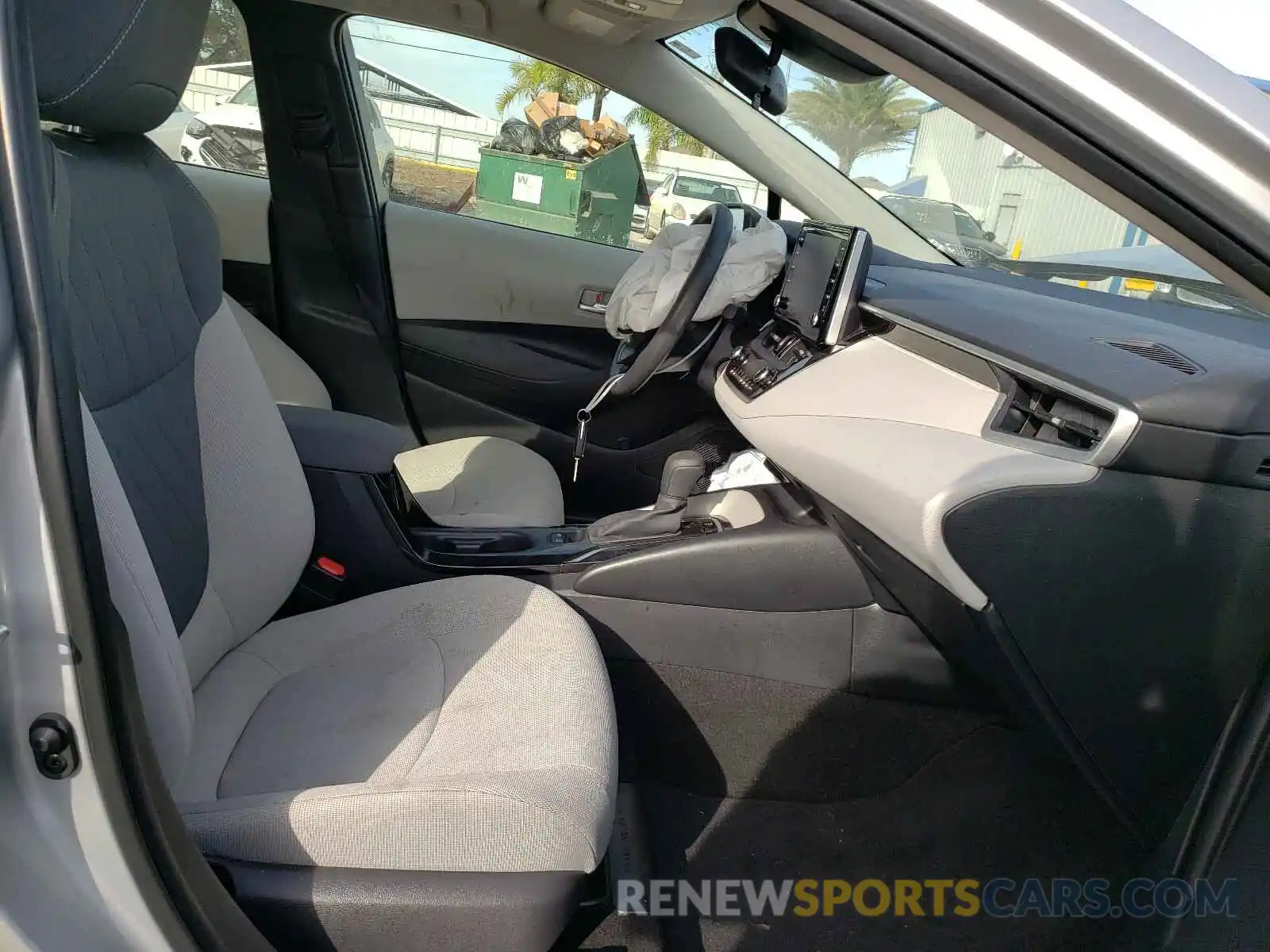 5 Photograph of a damaged car JTDEPRAE6LJ023135 TOYOTA COROLLA 2020