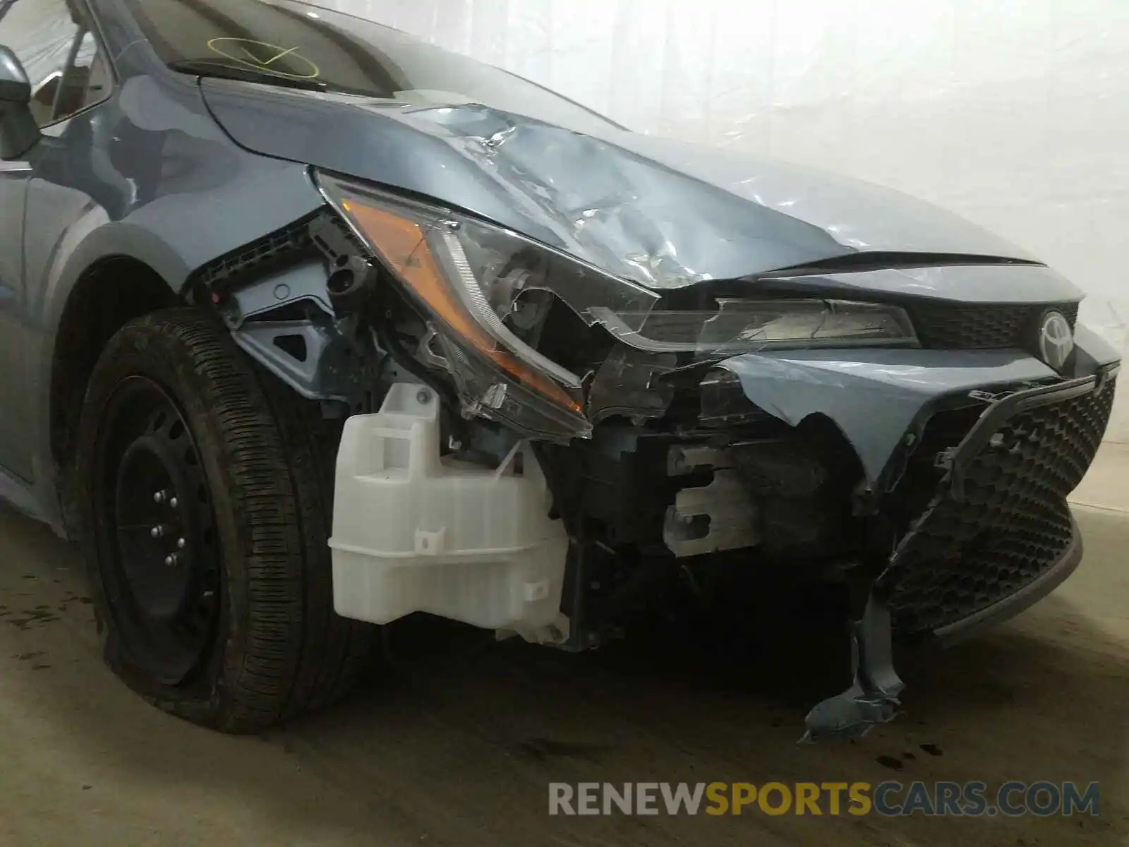 9 Photograph of a damaged car JTDEPRAE6LJ023765 TOYOTA COROLLA 2020