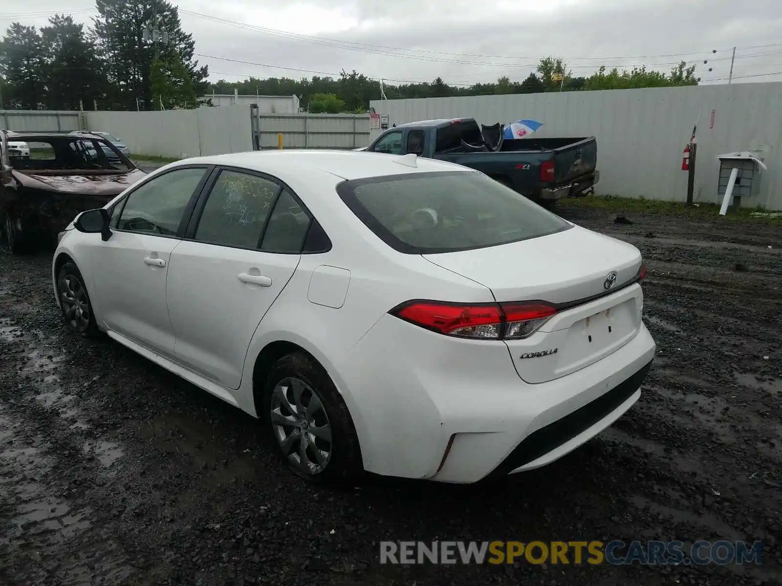 3 Photograph of a damaged car JTDEPRAE6LJ024205 TOYOTA COROLLA 2020