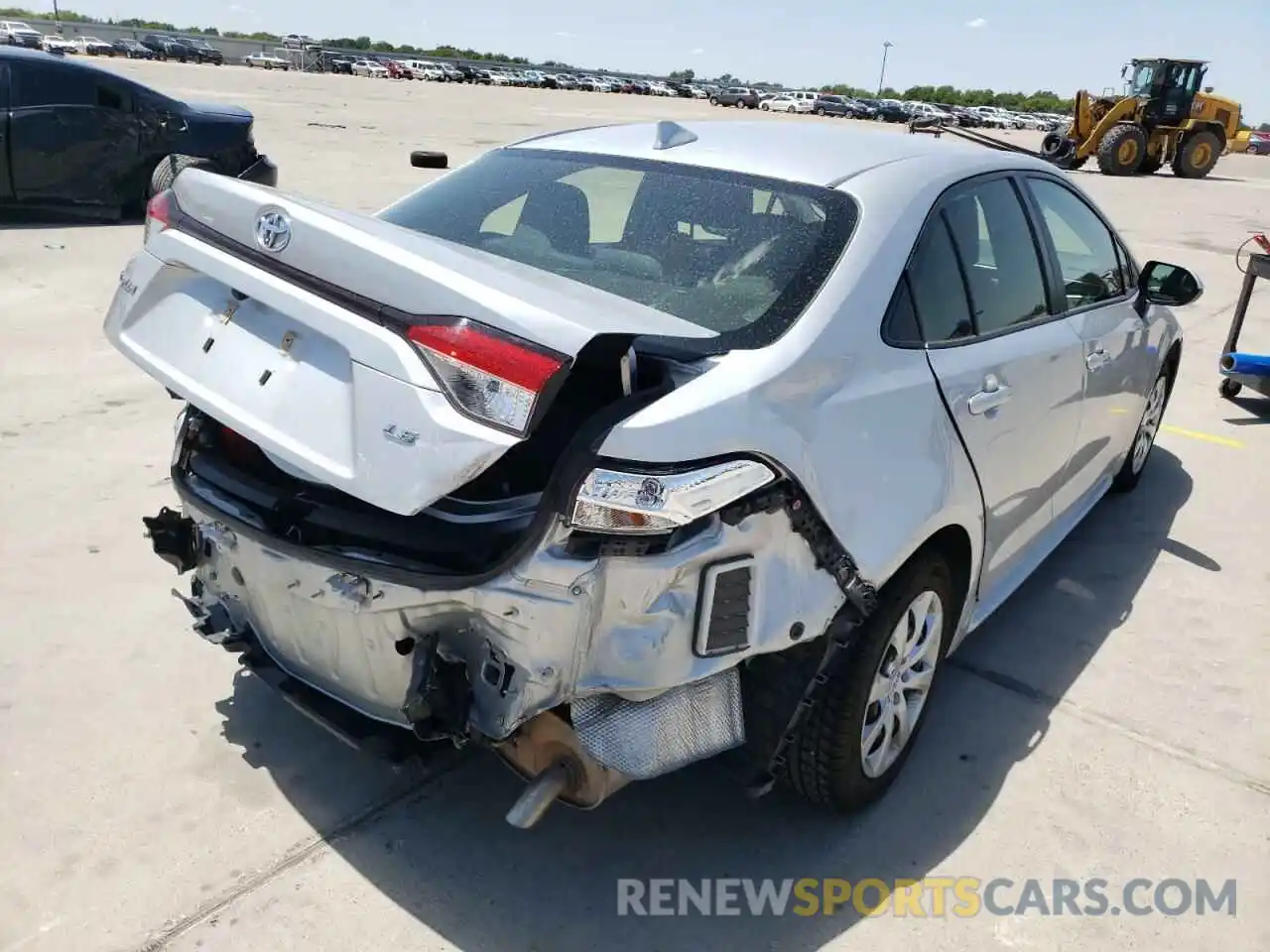 4 Photograph of a damaged car JTDEPRAE6LJ024382 TOYOTA COROLLA 2020