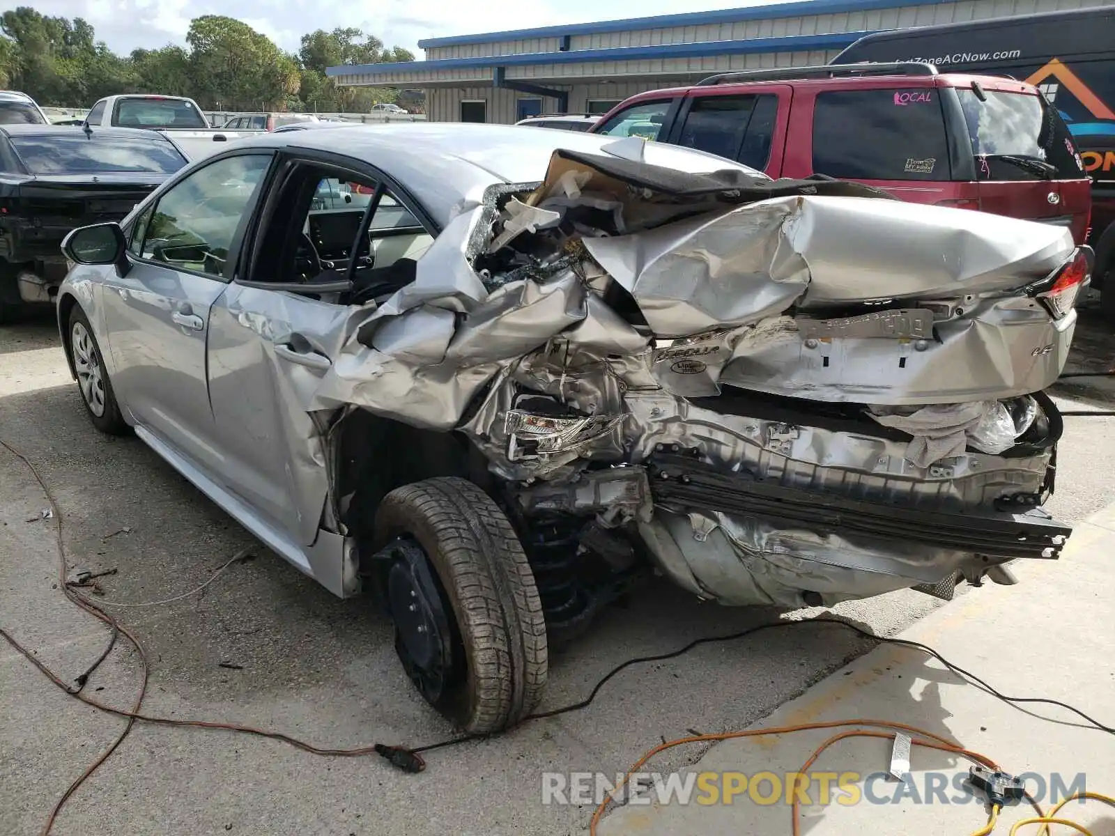 3 Photograph of a damaged car JTDEPRAE6LJ025158 TOYOTA COROLLA 2020