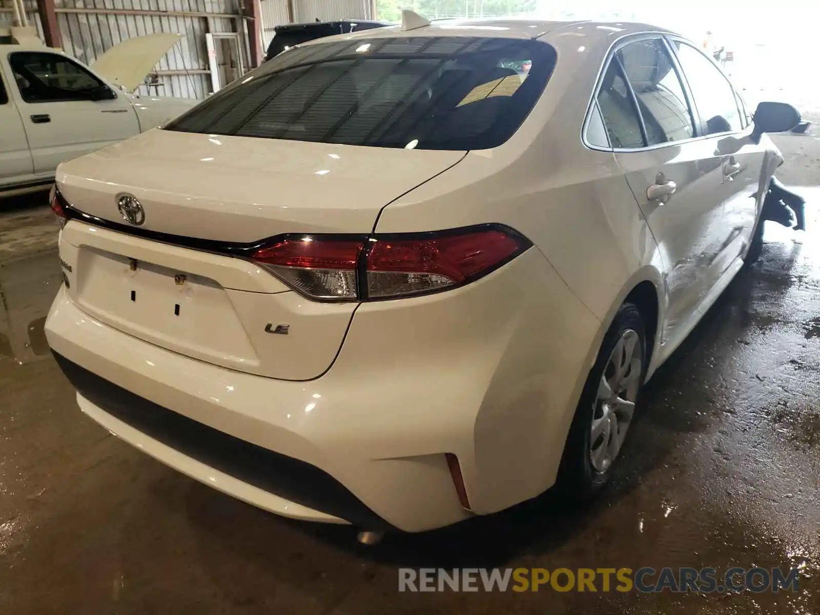 4 Photograph of a damaged car JTDEPRAE6LJ025581 TOYOTA COROLLA 2020