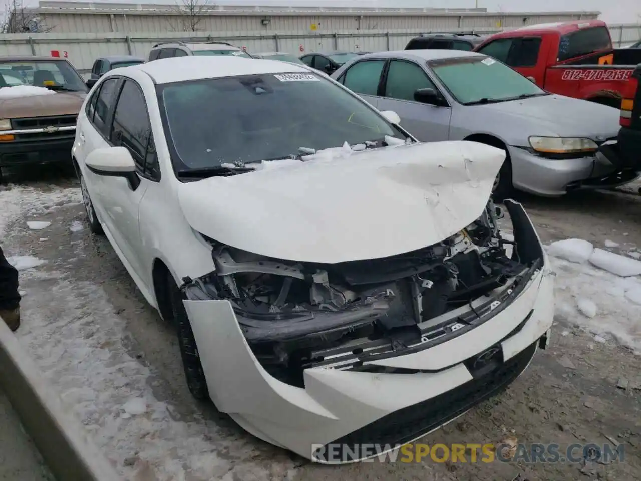 1 Photograph of a damaged car JTDEPRAE6LJ026231 TOYOTA COROLLA 2020