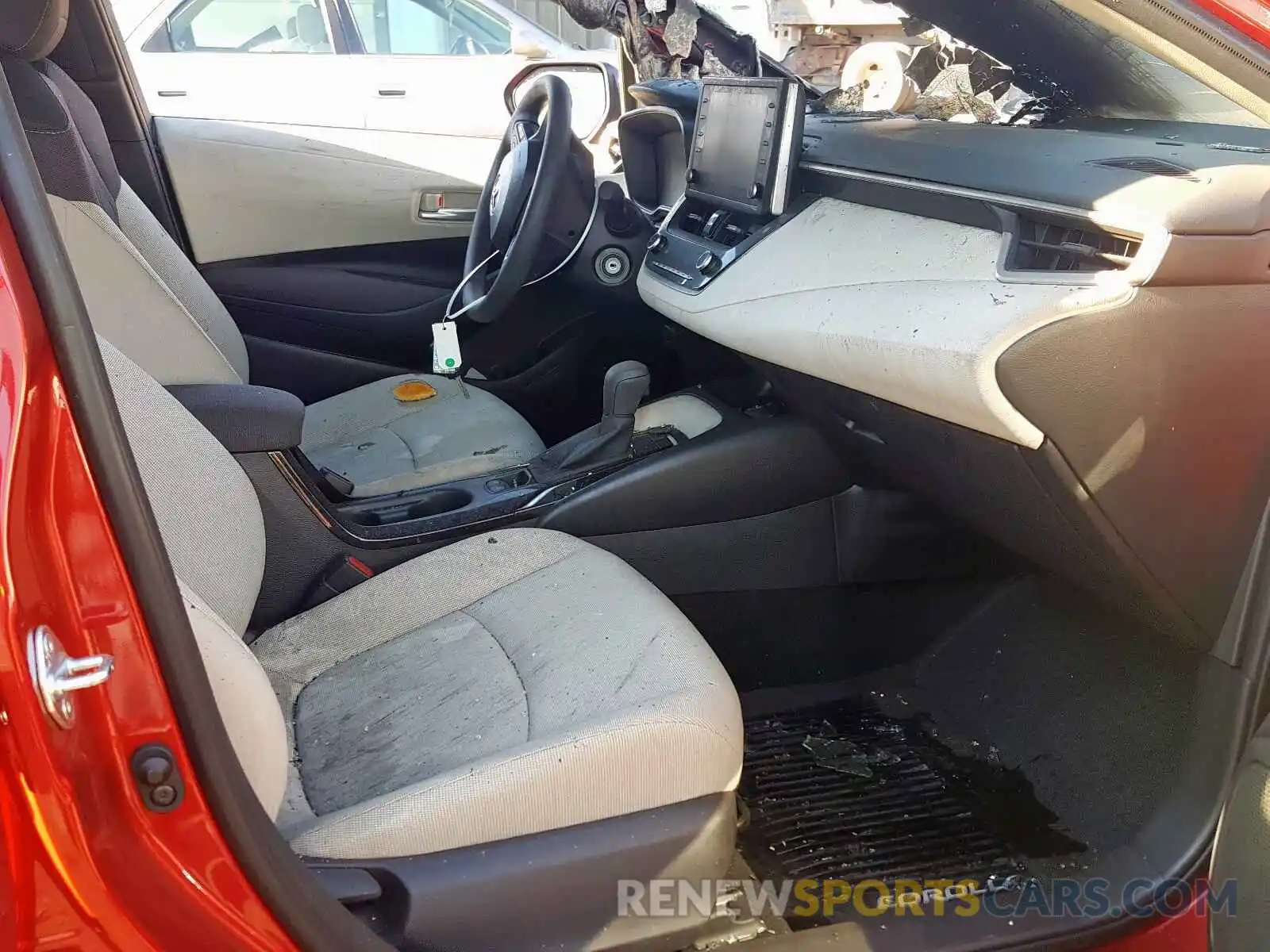 5 Photograph of a damaged car JTDEPRAE6LJ027055 TOYOTA COROLLA 2020