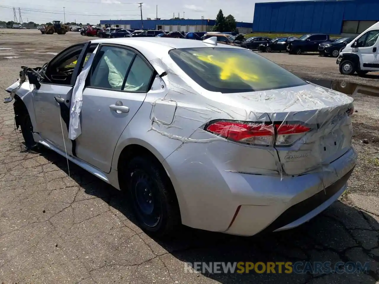 3 Photograph of a damaged car JTDEPRAE6LJ027735 TOYOTA COROLLA 2020