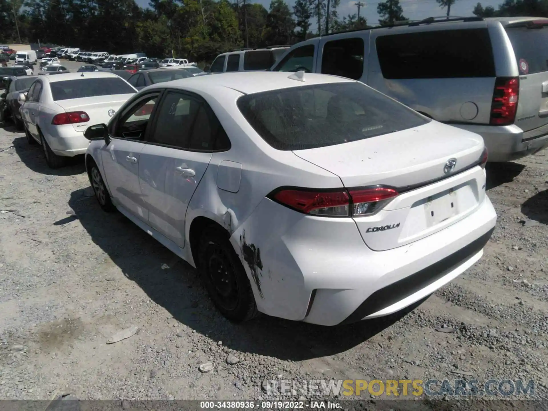 3 Photograph of a damaged car JTDEPRAE6LJ029386 TOYOTA COROLLA 2020