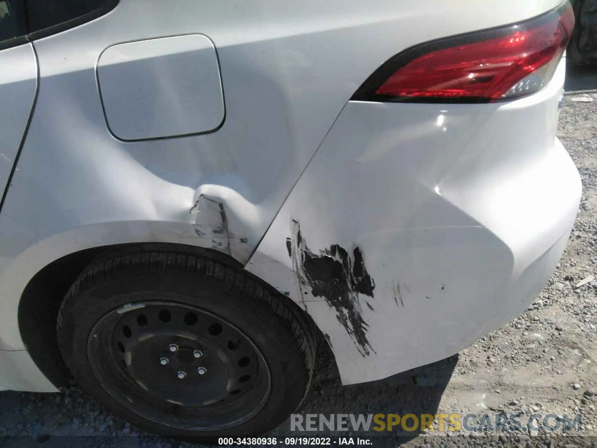 6 Photograph of a damaged car JTDEPRAE6LJ029386 TOYOTA COROLLA 2020