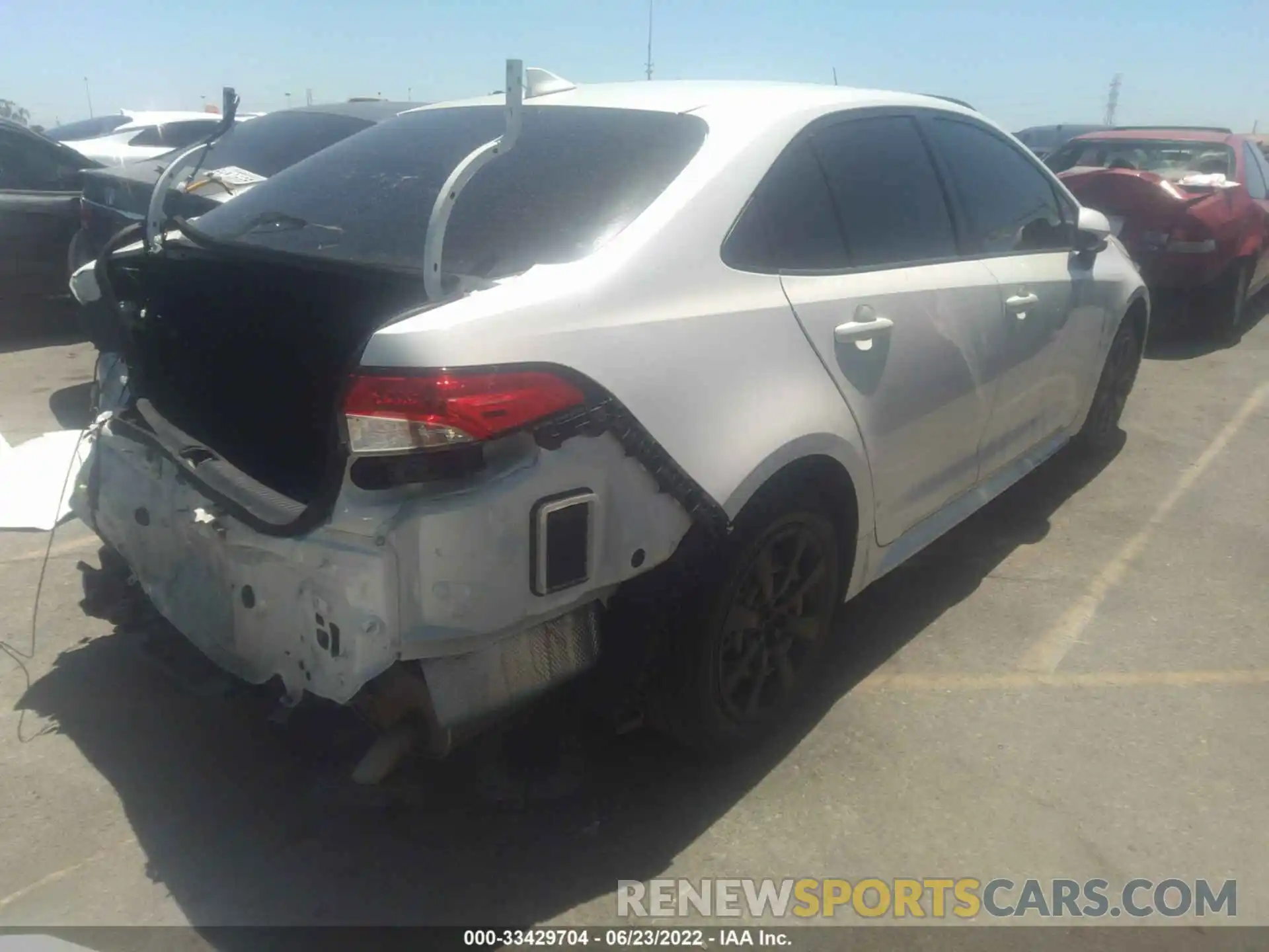 4 Photograph of a damaged car JTDEPRAE6LJ030585 TOYOTA COROLLA 2020