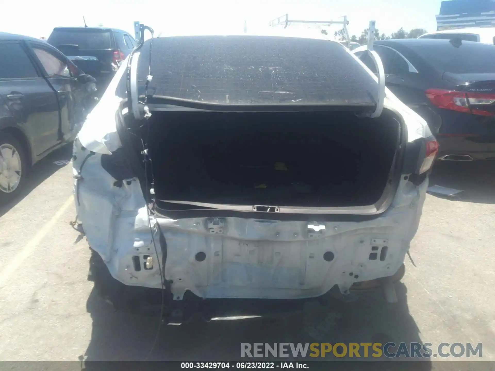 6 Photograph of a damaged car JTDEPRAE6LJ030585 TOYOTA COROLLA 2020