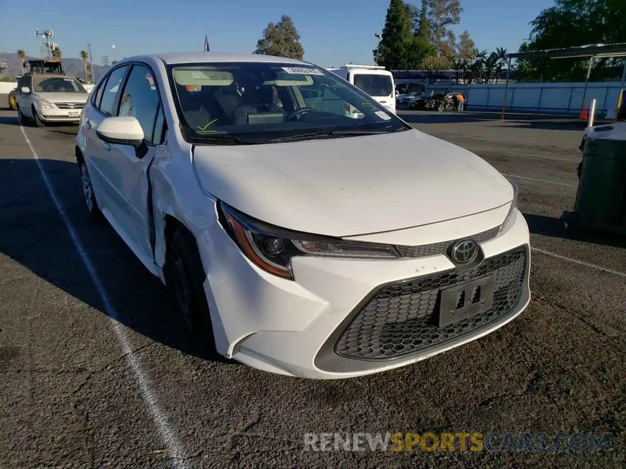 1 Photograph of a damaged car JTDEPRAE6LJ030652 TOYOTA COROLLA 2020