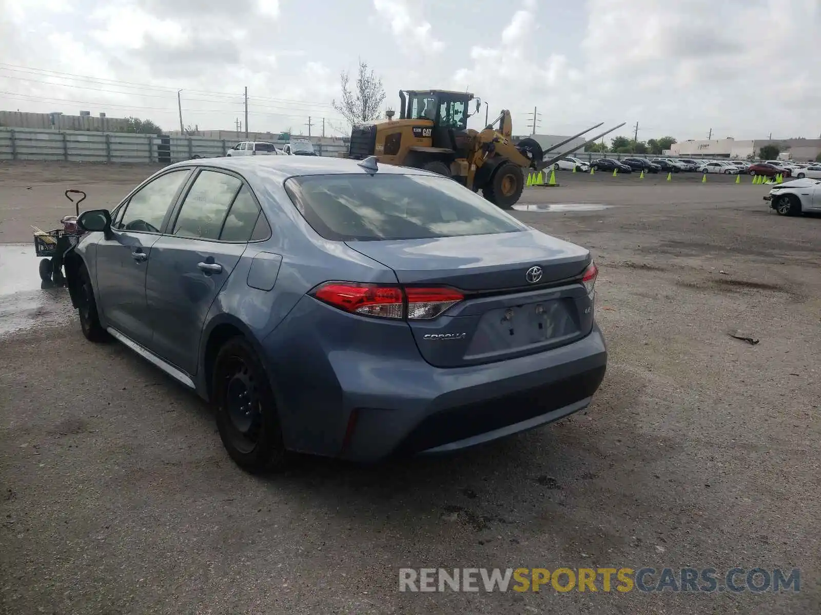 3 Photograph of a damaged car JTDEPRAE6LJ030862 TOYOTA COROLLA 2020