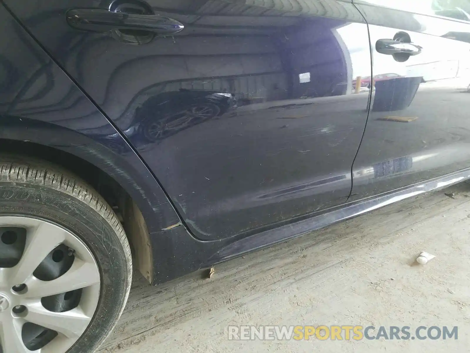 9 Photograph of a damaged car JTDEPRAE6LJ032000 TOYOTA COROLLA 2020