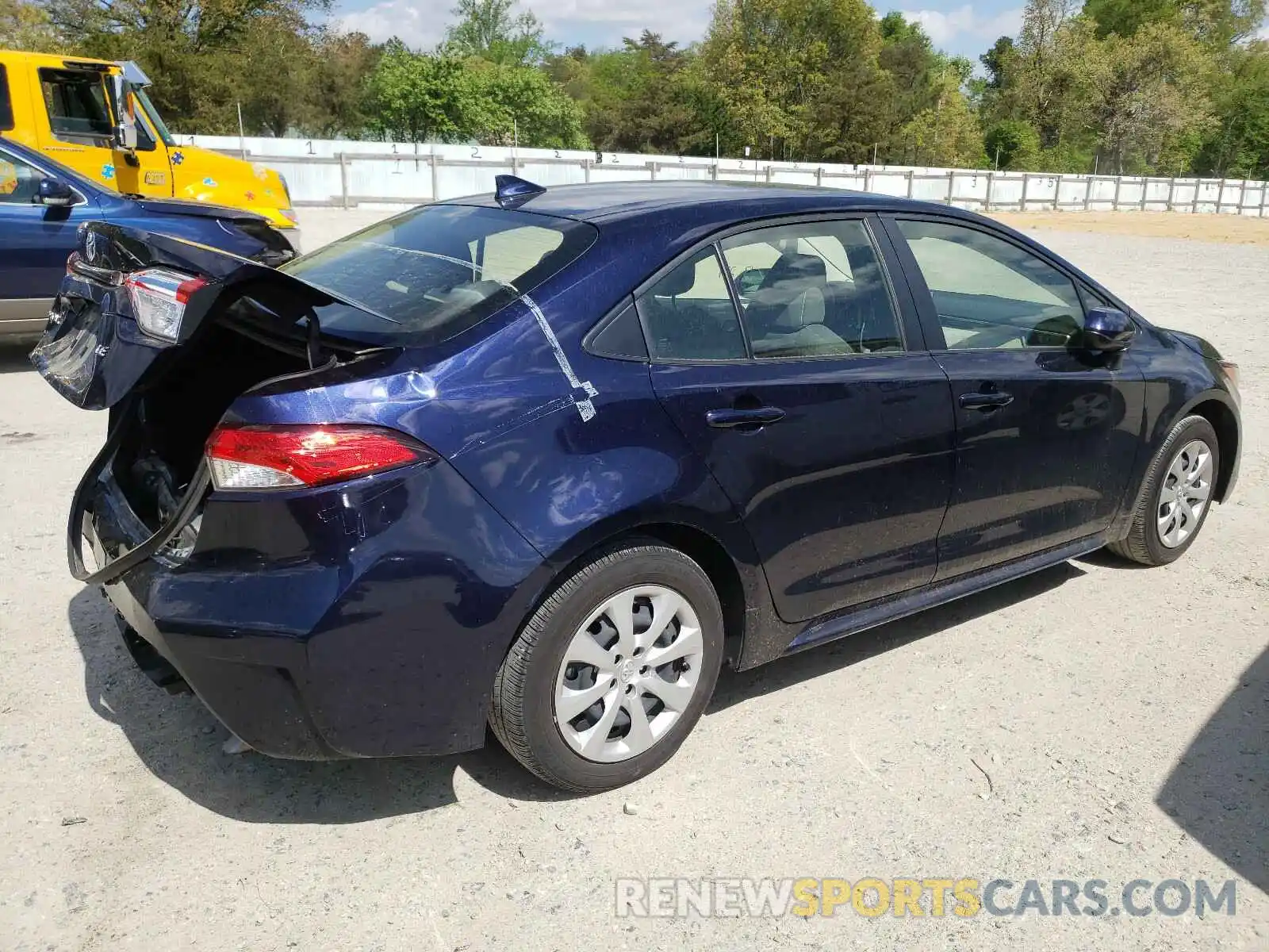 4 Photograph of a damaged car JTDEPRAE6LJ033034 TOYOTA COROLLA 2020