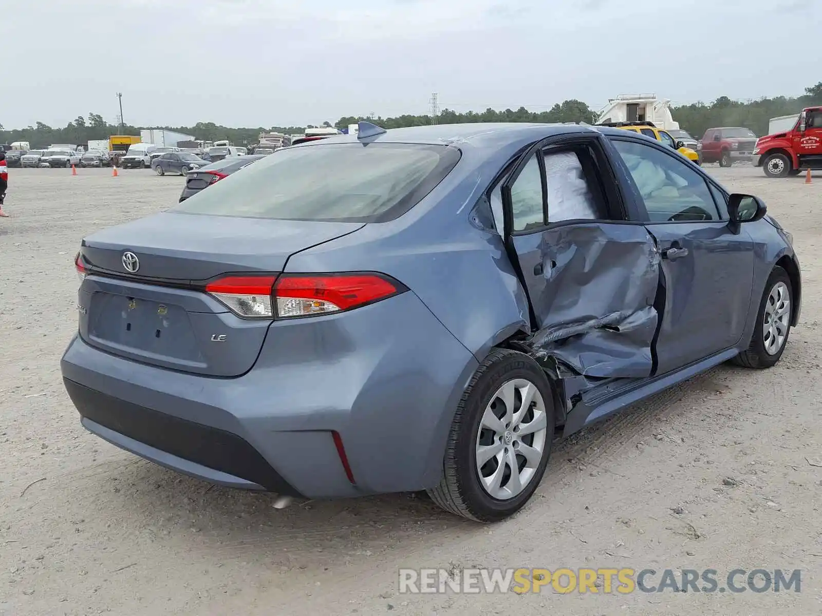 4 Photograph of a damaged car JTDEPRAE6LJ033809 TOYOTA COROLLA 2020