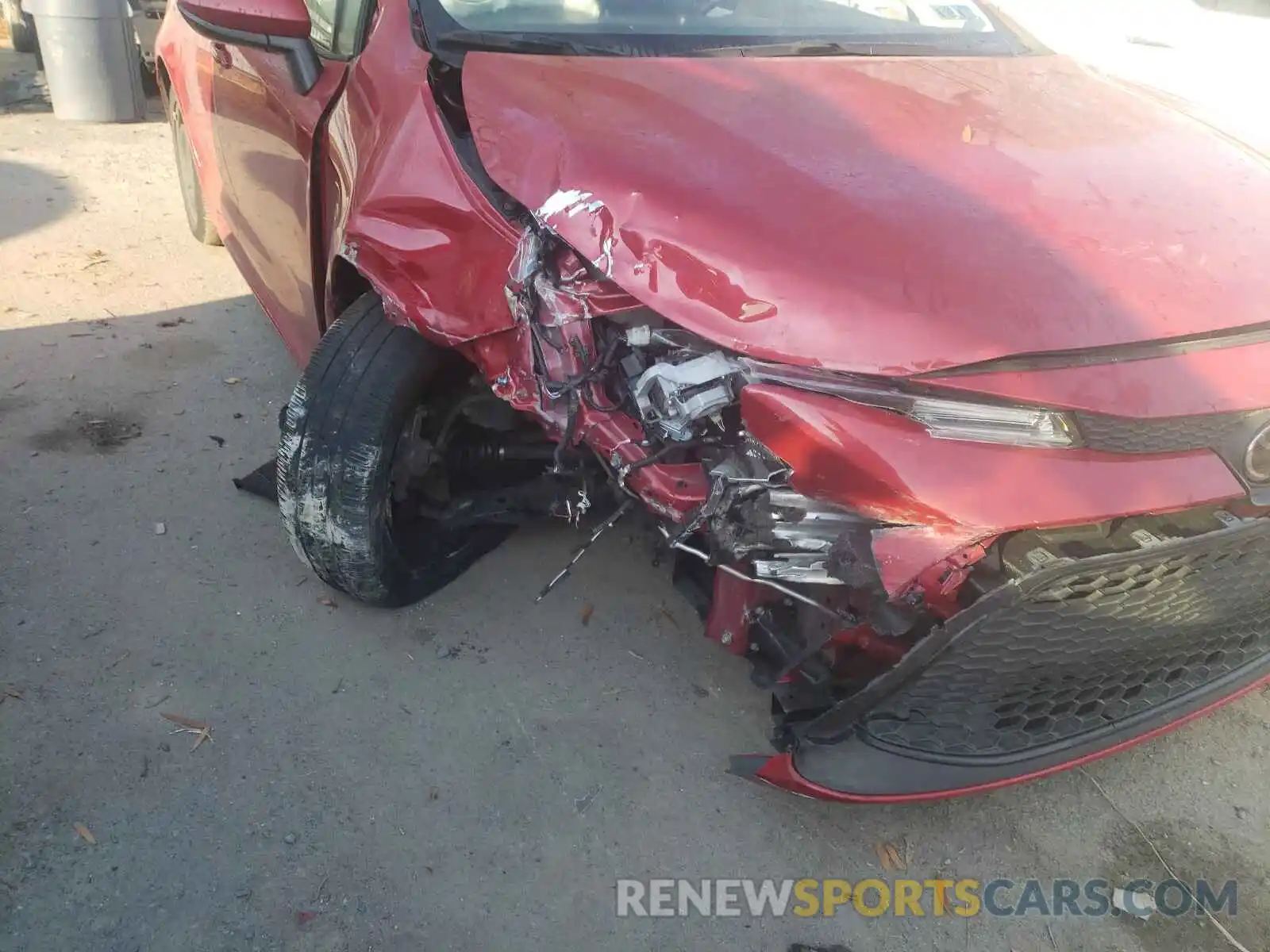 9 Photograph of a damaged car JTDEPRAE6LJ034622 TOYOTA COROLLA 2020