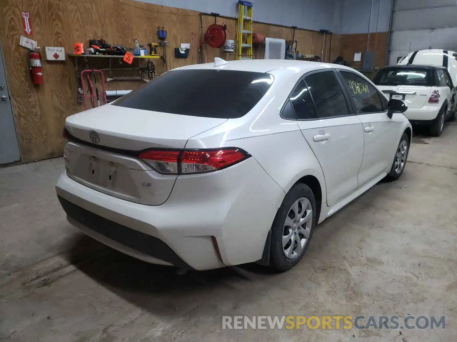 4 Photograph of a damaged car JTDEPRAE6LJ034782 TOYOTA COROLLA 2020