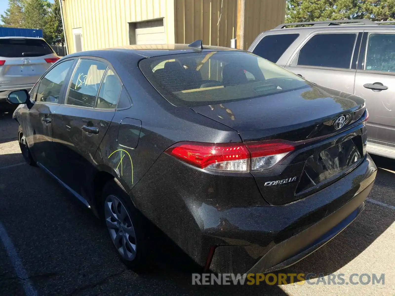 3 Photograph of a damaged car JTDEPRAE6LJ035219 TOYOTA COROLLA 2020