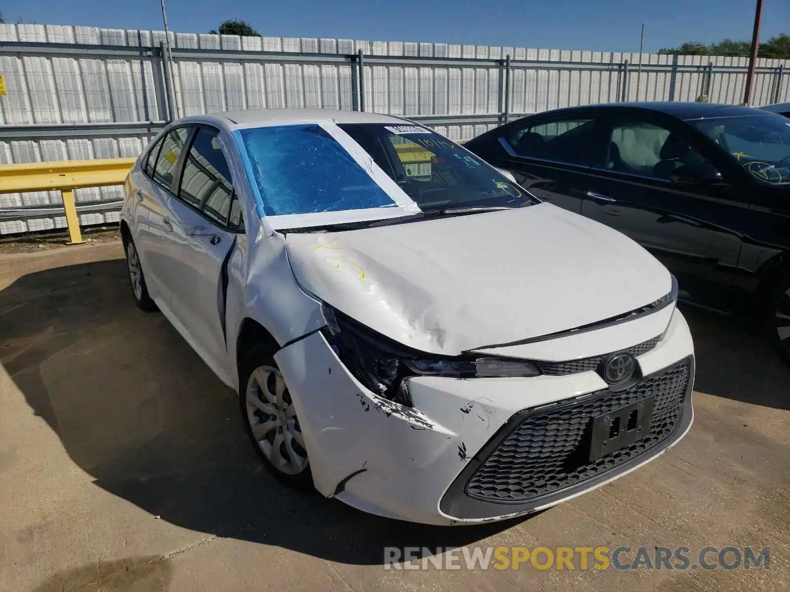 1 Photograph of a damaged car JTDEPRAE6LJ036015 TOYOTA COROLLA 2020